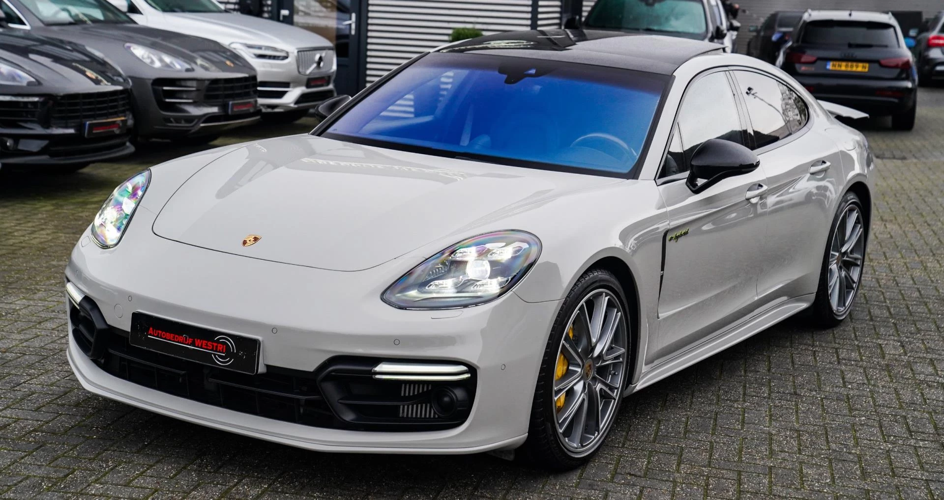 Hoofdafbeelding Porsche Panamera