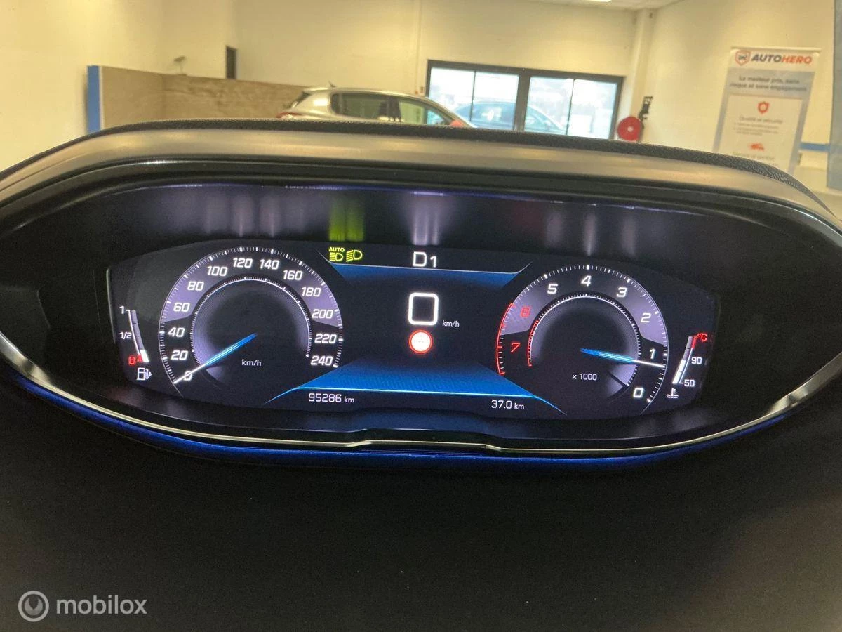 Hoofdafbeelding Peugeot 5008