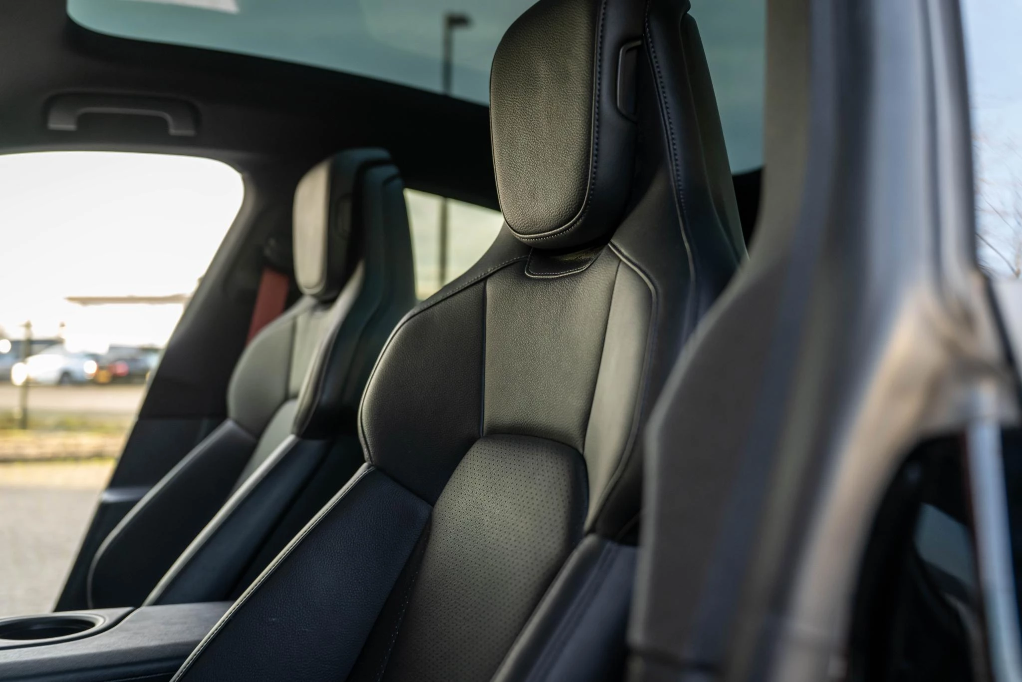 Hoofdafbeelding Porsche Taycan