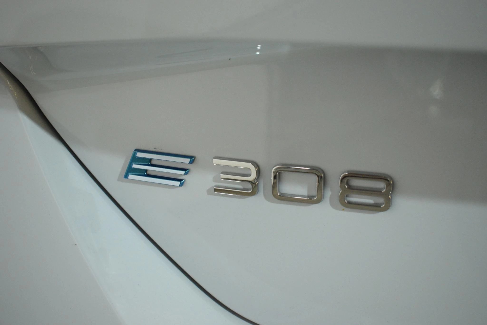 Hoofdafbeelding Peugeot e-308