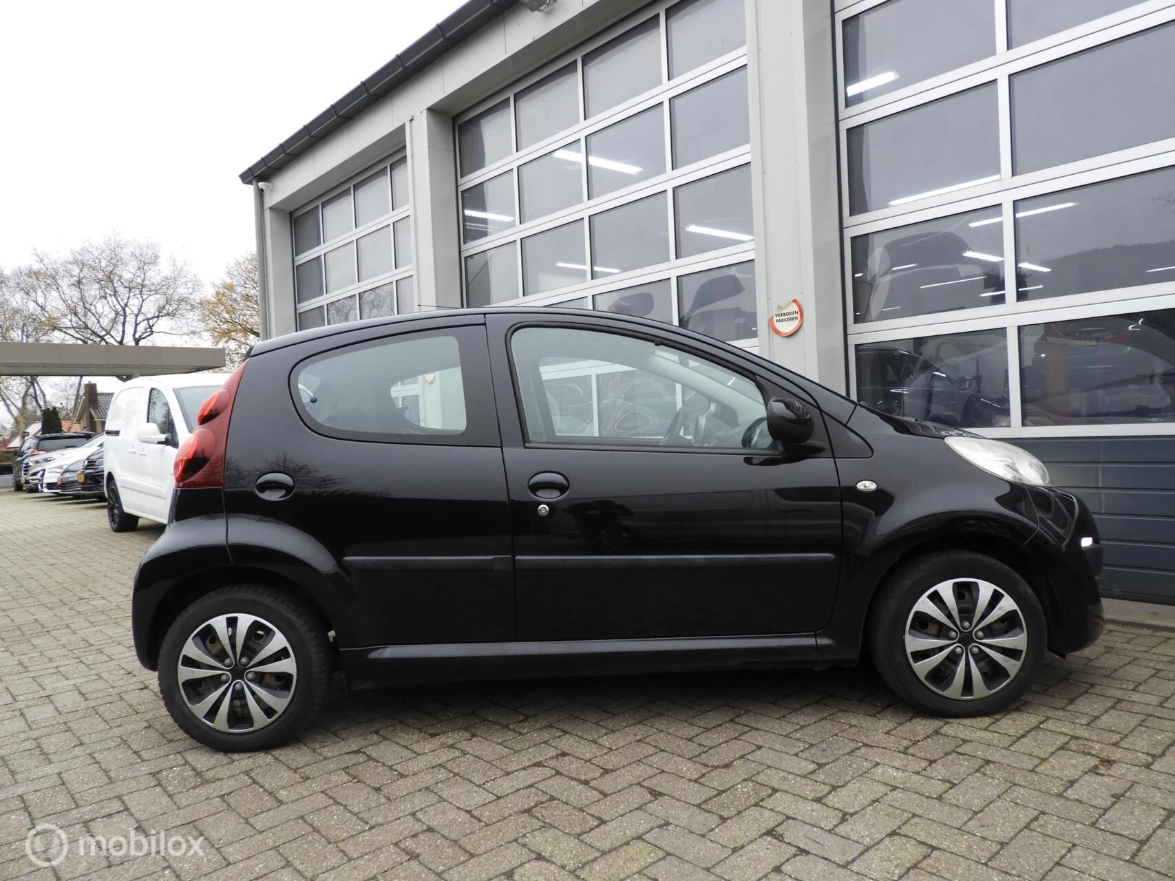 Hoofdafbeelding Peugeot 107