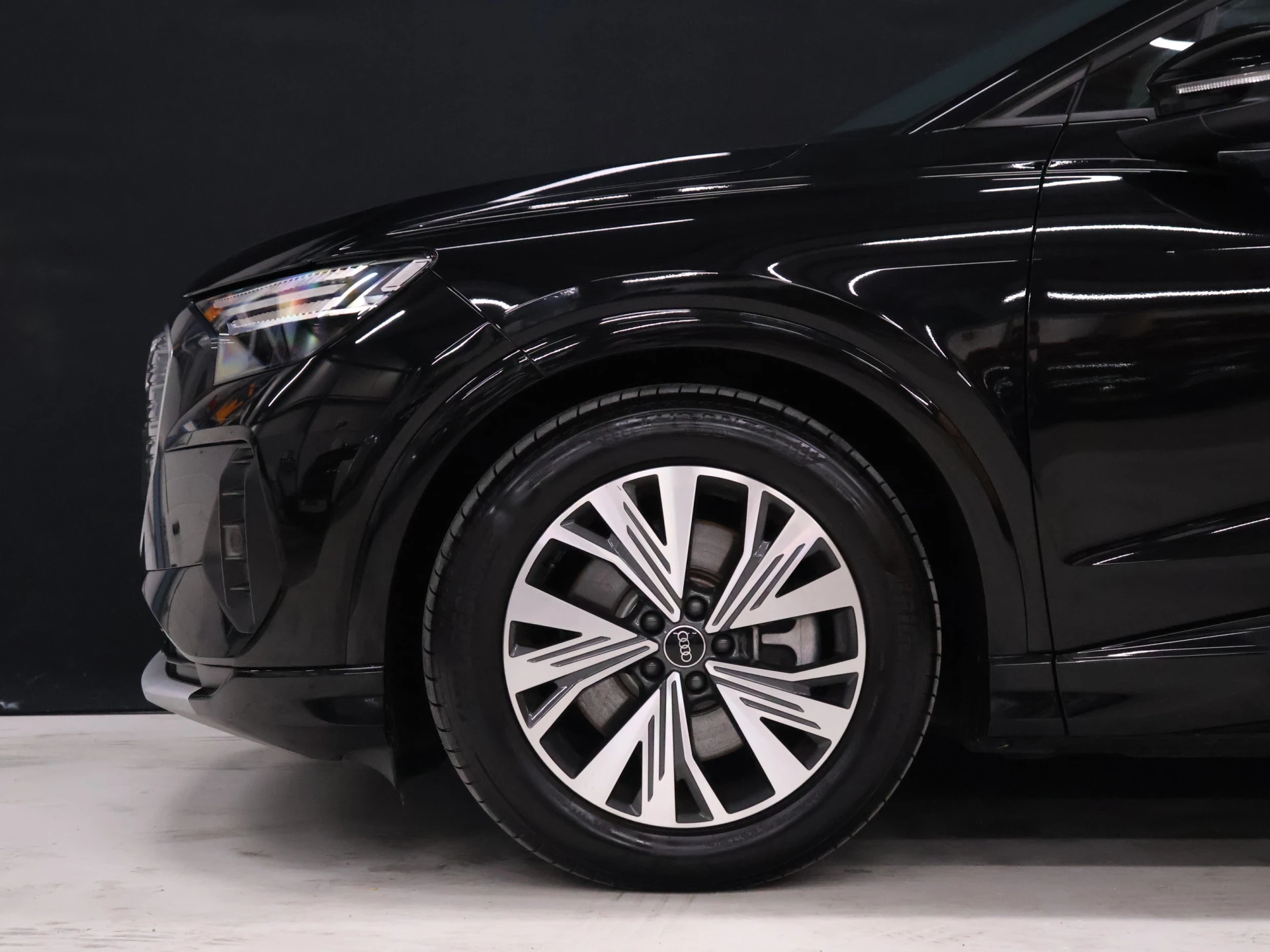 Hoofdafbeelding Audi Q4 e-tron