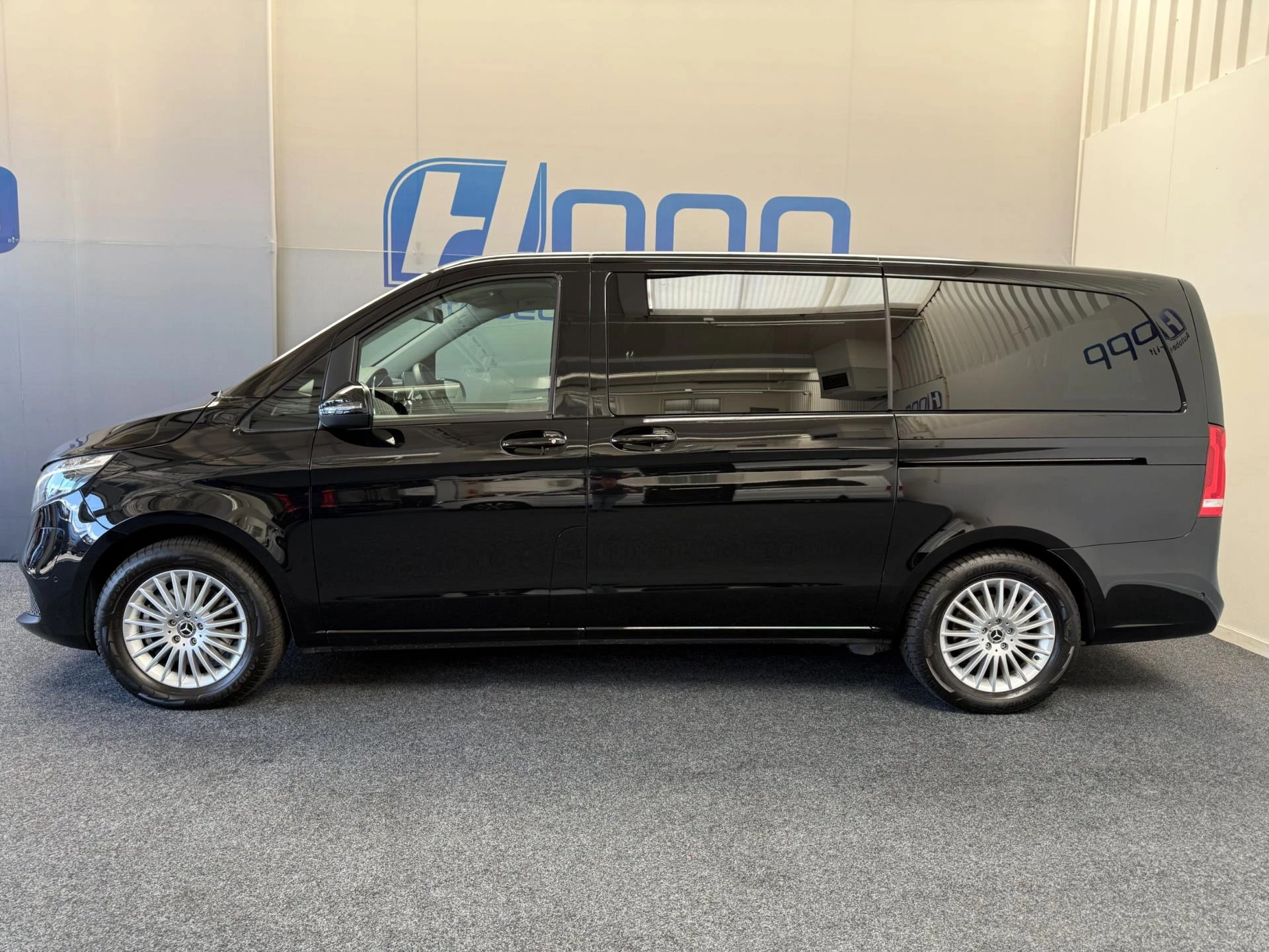 Hoofdafbeelding Mercedes-Benz EQV