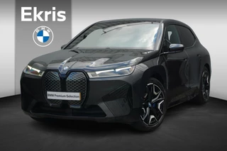 Hoofdafbeelding BMW iX BMW iX xDrive50 M Sport | Trekhaak / Panoramdak / Soft-Close / Stoelventilatie / Warmtecomfortpakket / Driving Assistant Professional / 360 graden Camera's / Harman Kardon