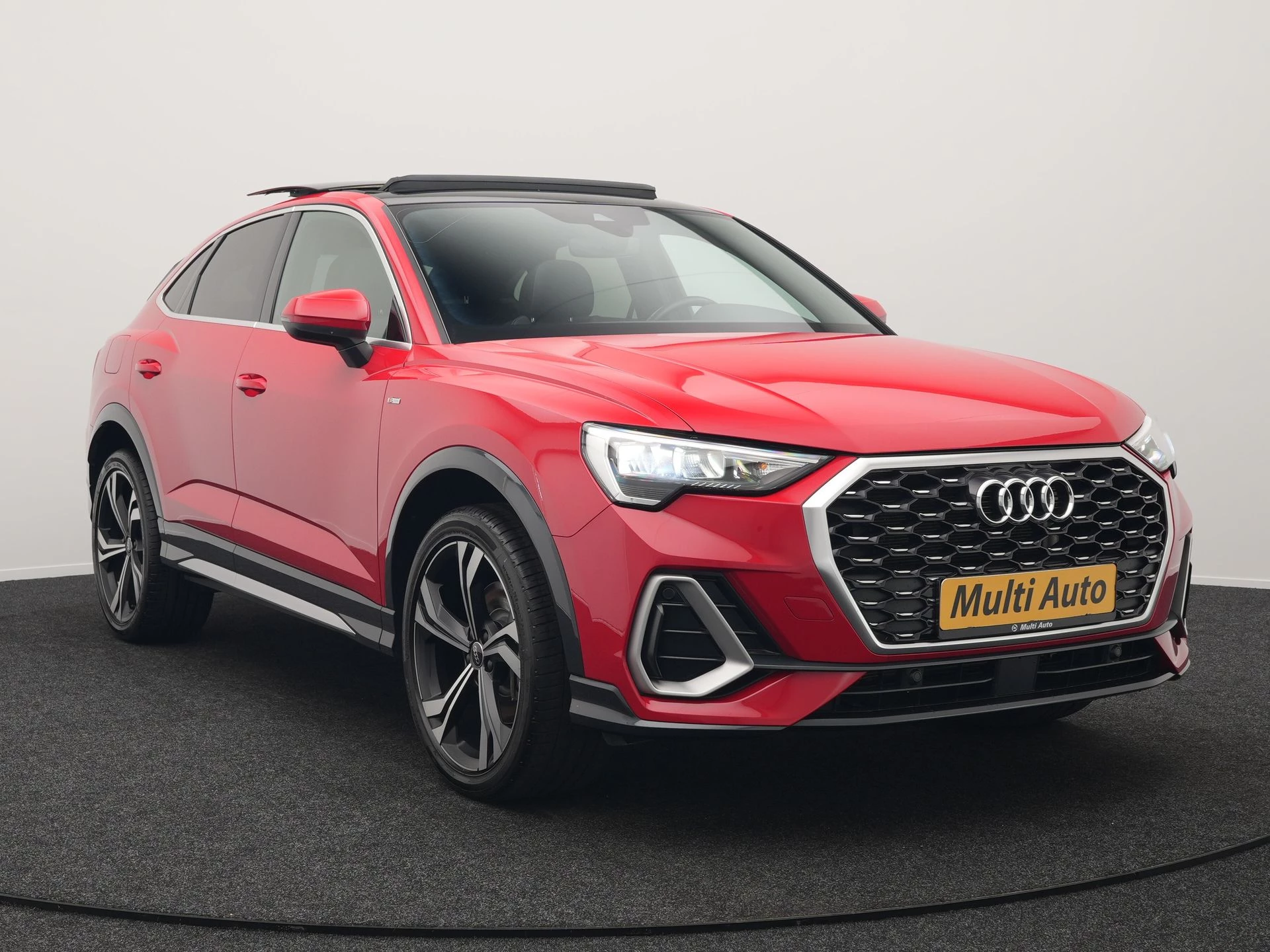 Hoofdafbeelding Audi Q3