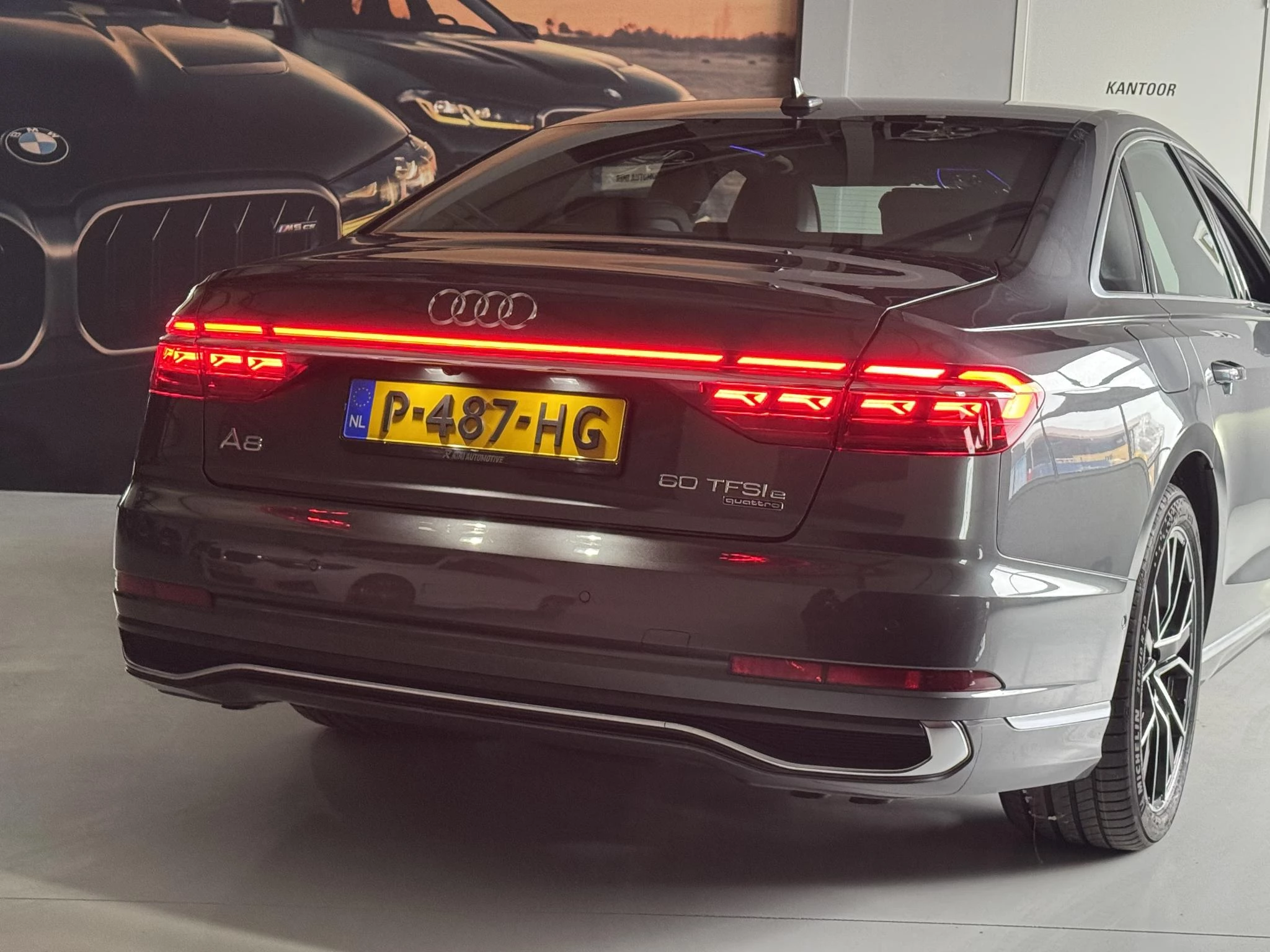 Hoofdafbeelding Audi A8