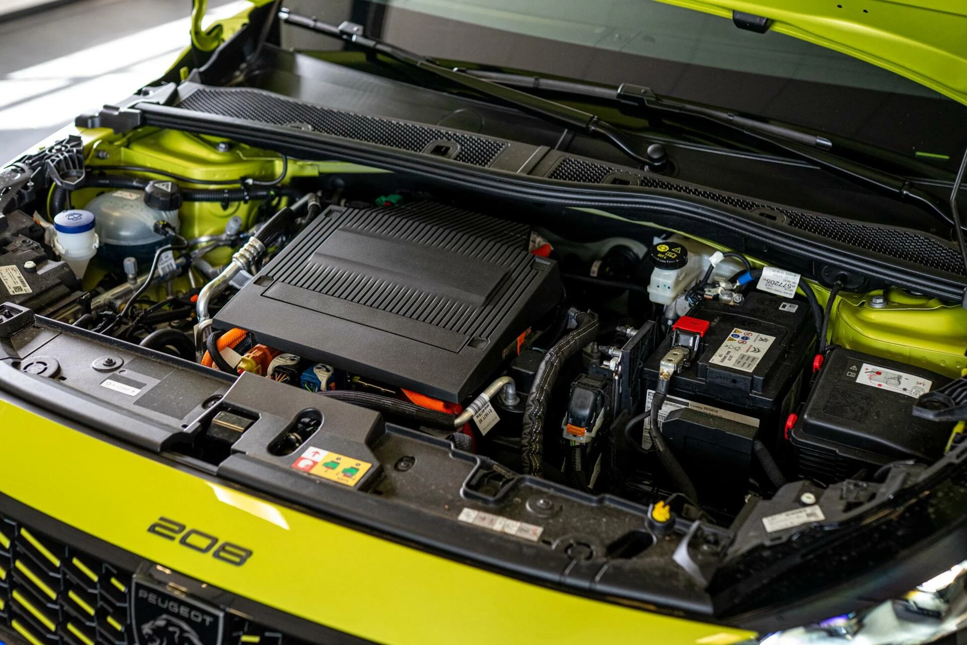 Hoofdafbeelding Peugeot e-208