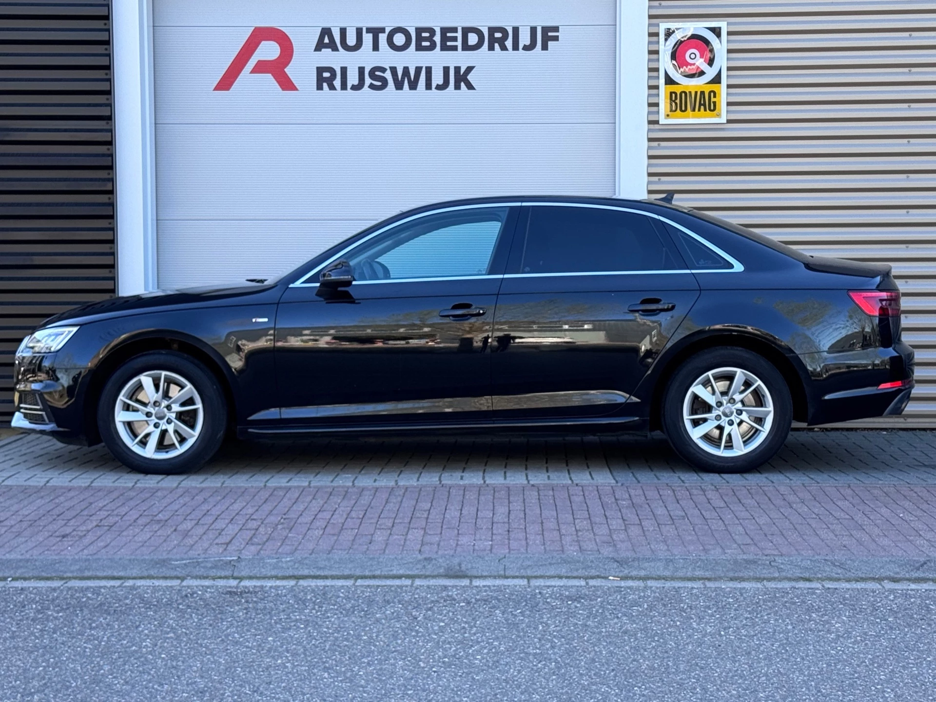 Hoofdafbeelding Audi A4