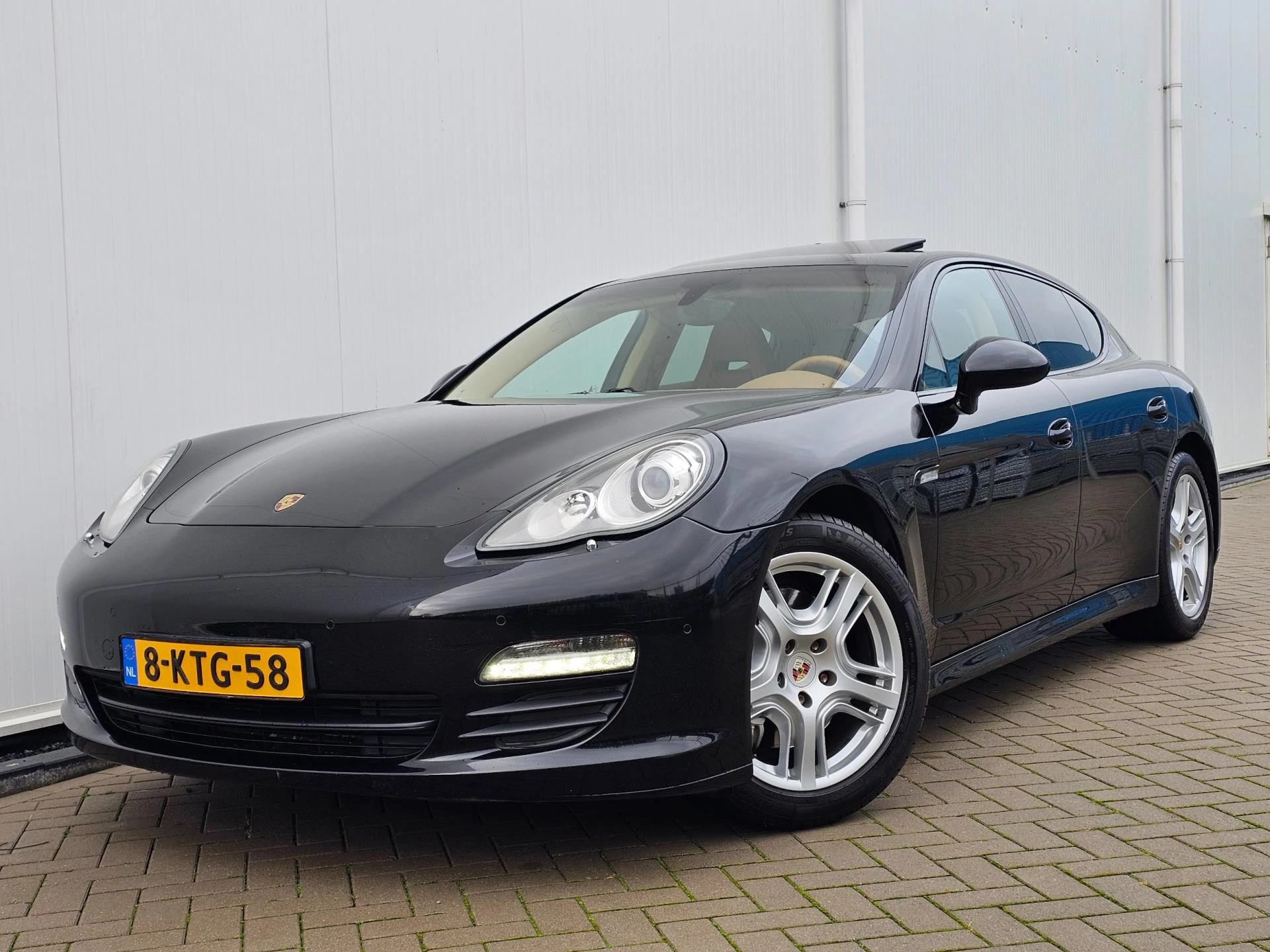 Hoofdafbeelding Porsche Panamera