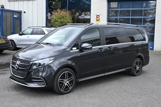 Hoofdafbeelding Mercedes-Benz V-Klasse Mercedes-Benz V-Klasse 300d 4-Matic AMG L3 DC Distronic, 360 Graden camera, Electrische schuifdeuren