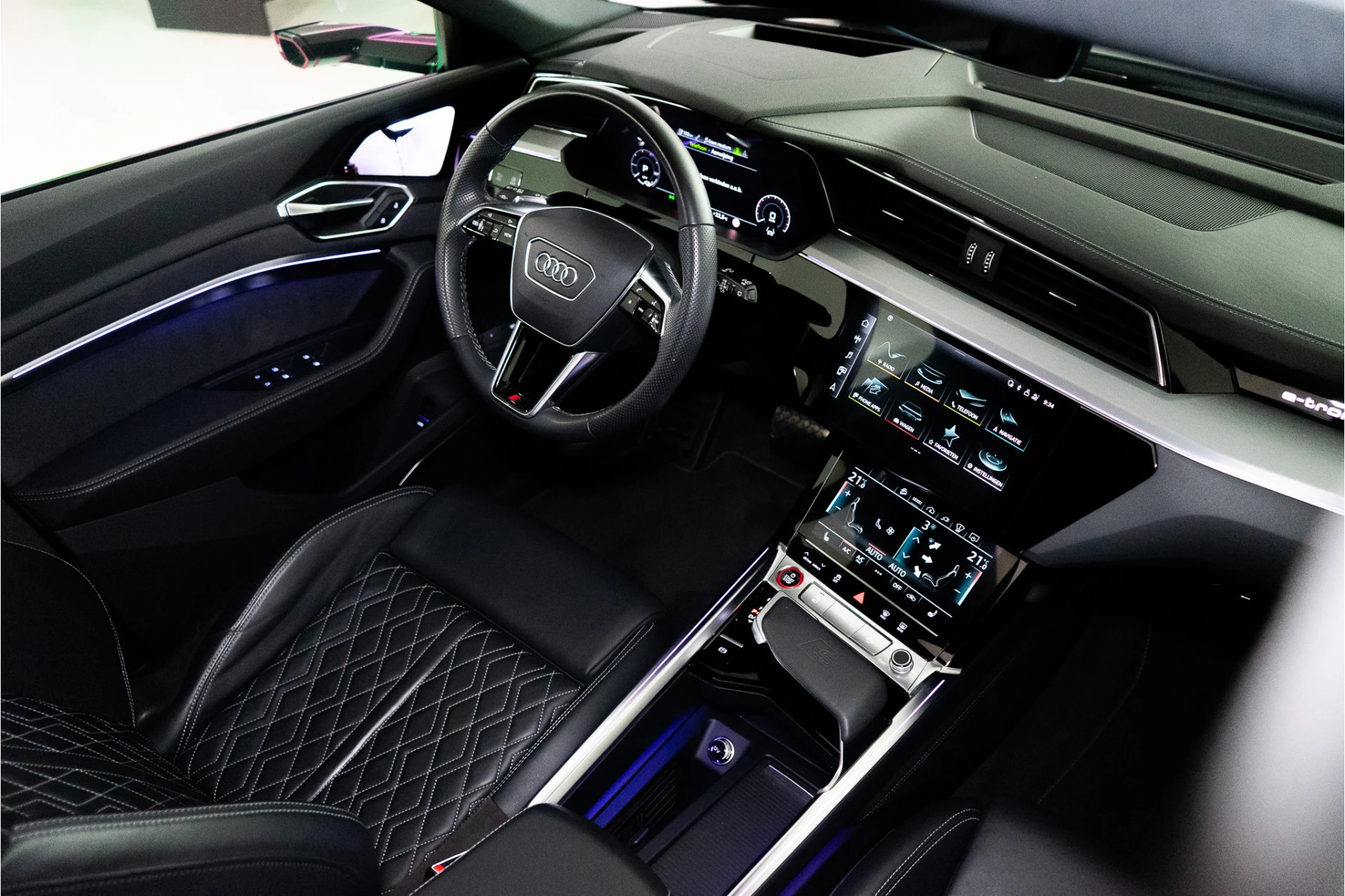 Hoofdafbeelding Audi e-tron