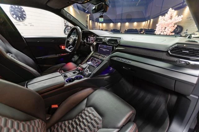 Hoofdafbeelding Lamborghini Urus