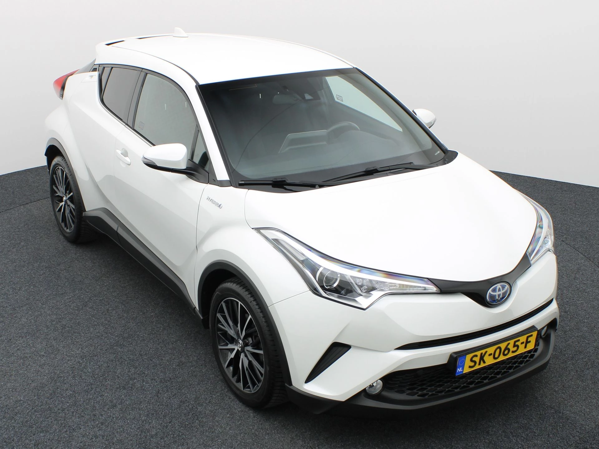 Hoofdafbeelding Toyota C-HR