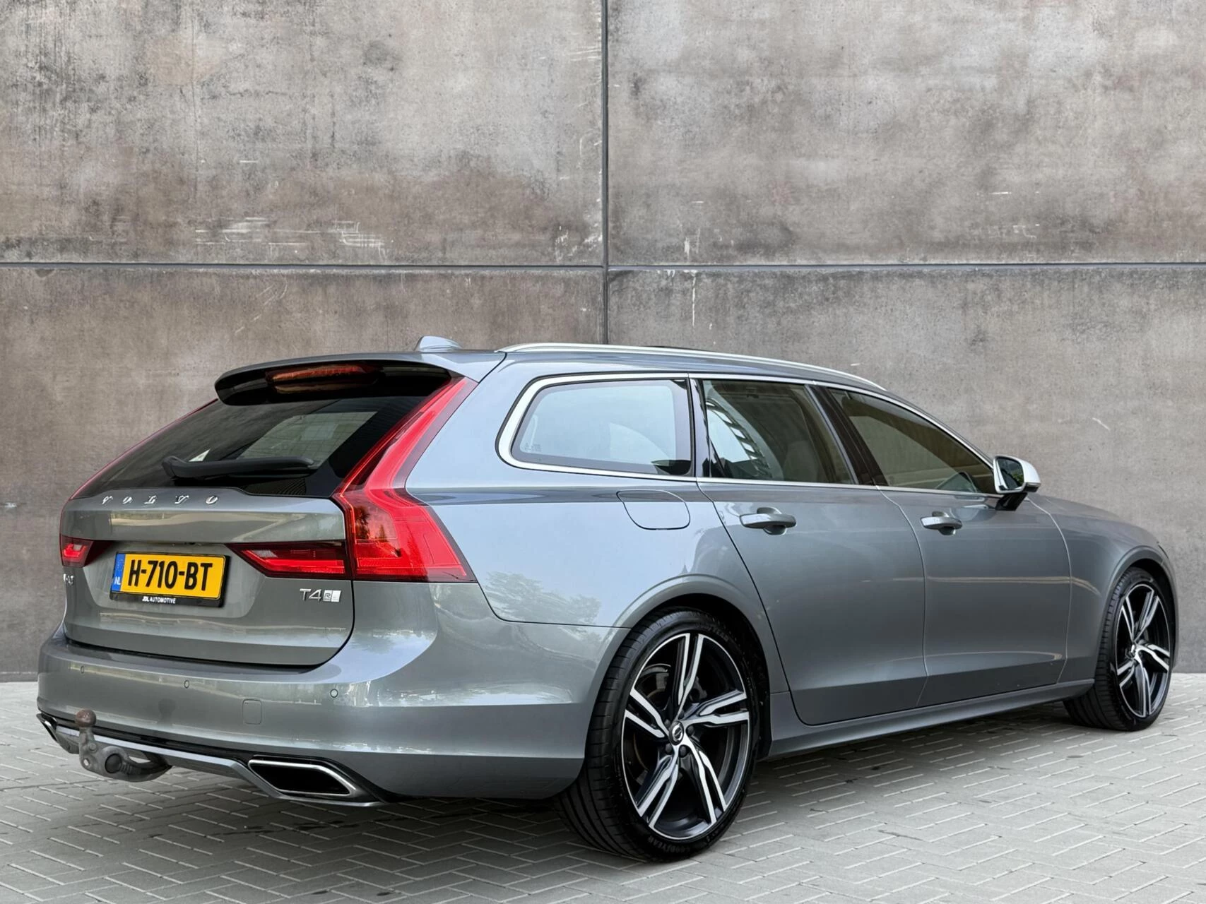 Hoofdafbeelding Volvo V90