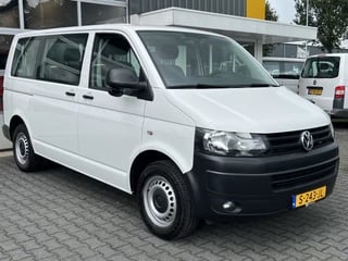 Volkswagen Transporter Kombi 2.0 TDI 140 PK DSG Automaat L1H1 BTW en BPM vrij Airco Cruise control Trekhaak PDC 1e eigenaar Marge Ideaal voor ombouw naar camper Euro 5 Personenbus Kombi Combi Tourer Groepsvervoer