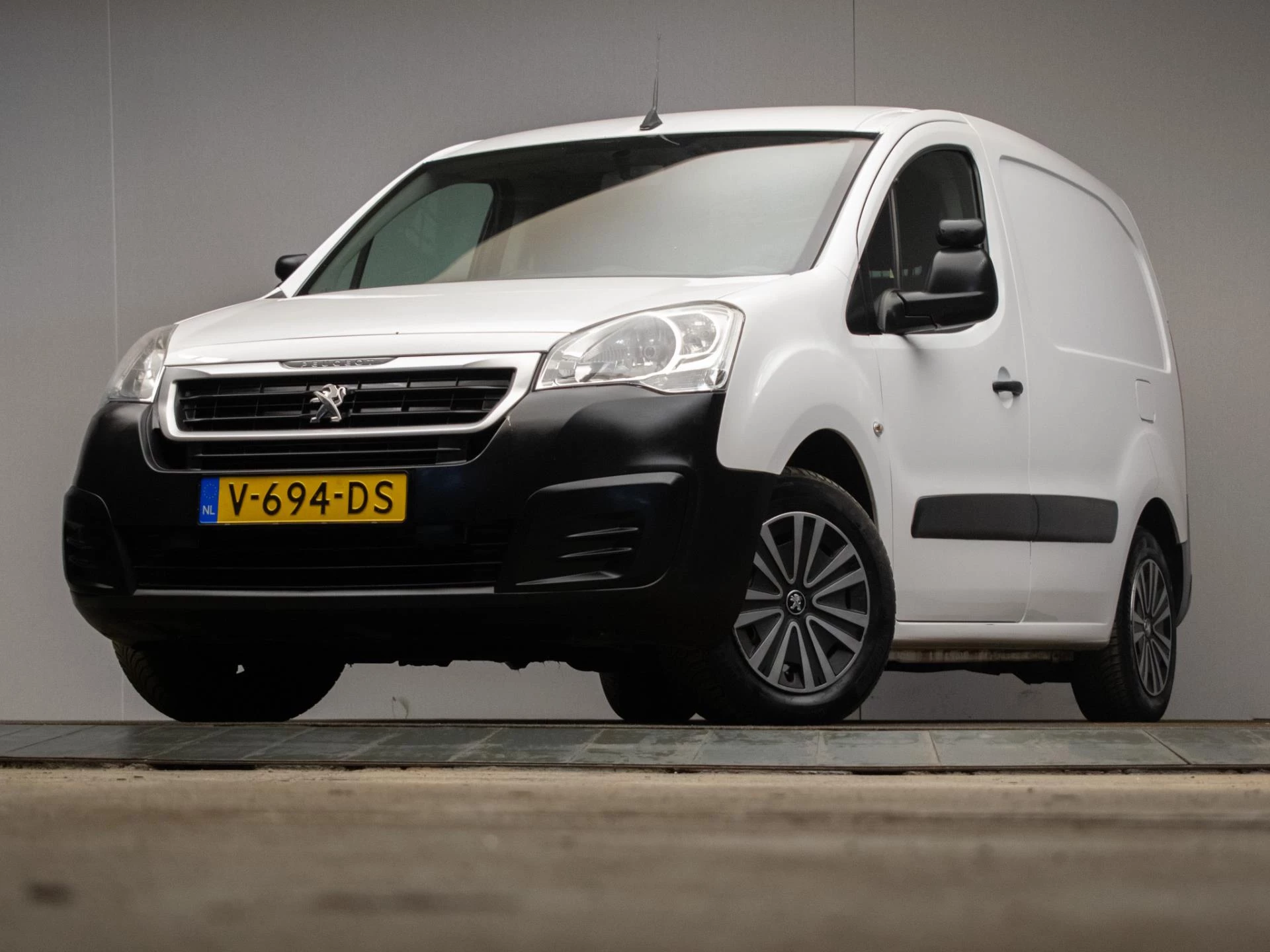 Hoofdafbeelding Peugeot Partner