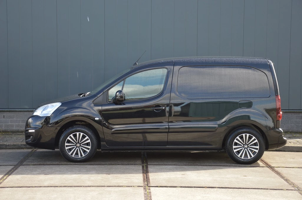 Hoofdafbeelding Peugeot Partner