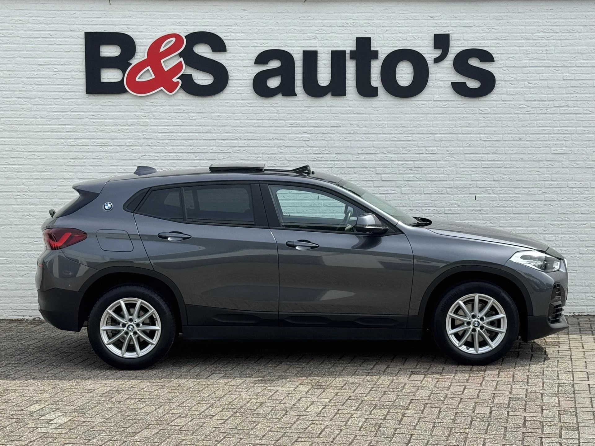 Hoofdafbeelding BMW X2