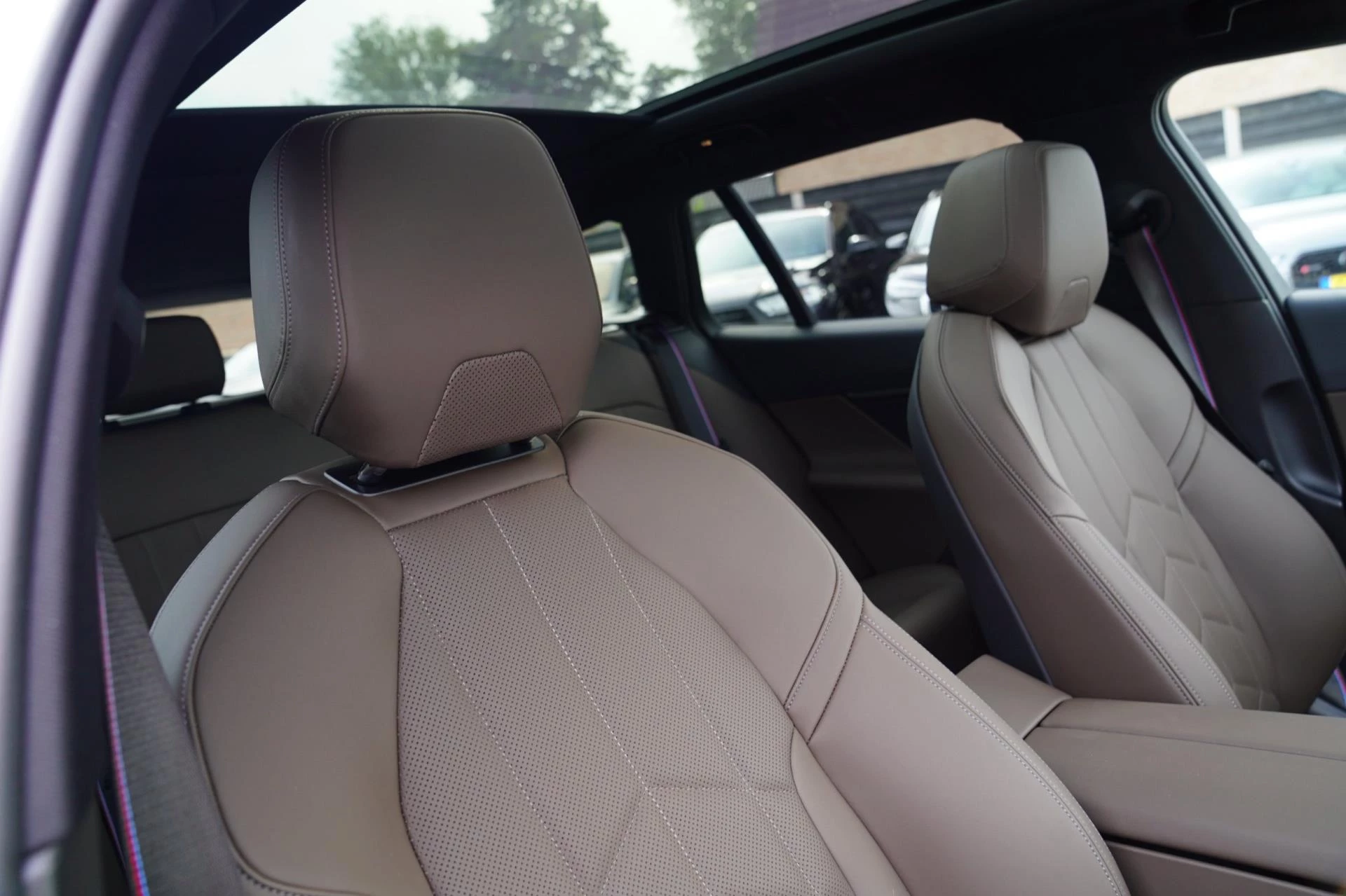 Hoofdafbeelding BMW i5