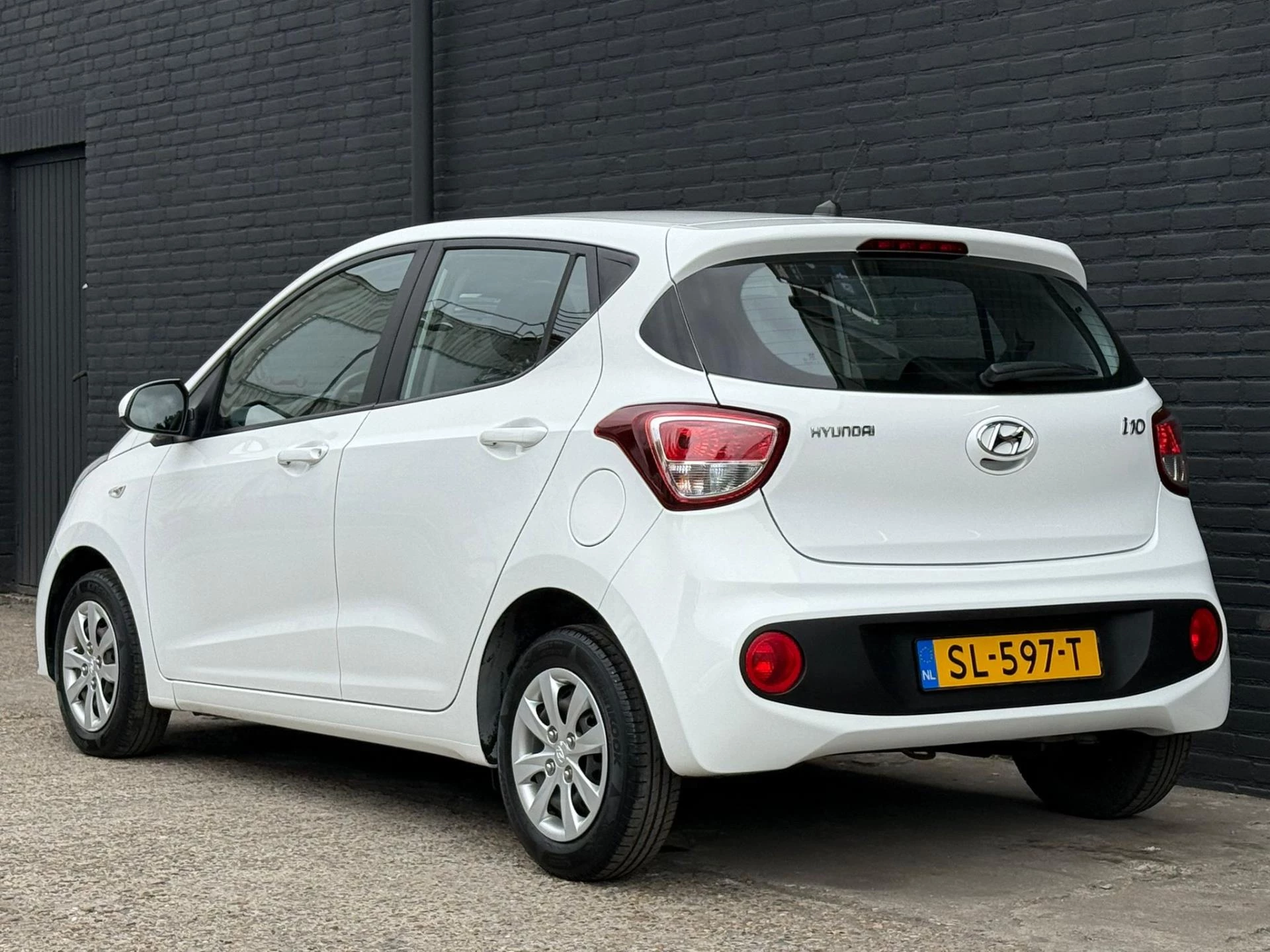 Hoofdafbeelding Hyundai i10