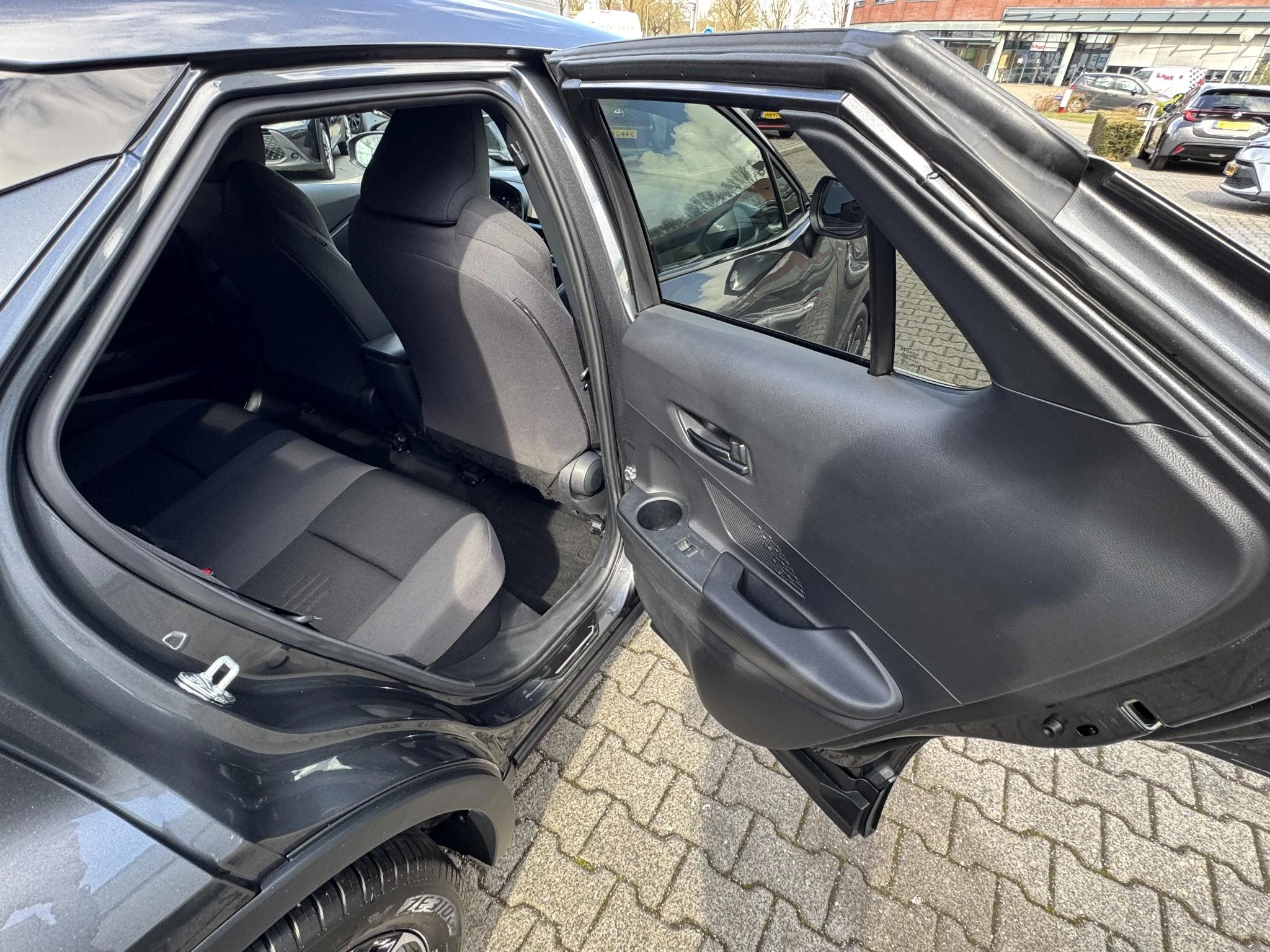 Hoofdafbeelding Toyota C-HR