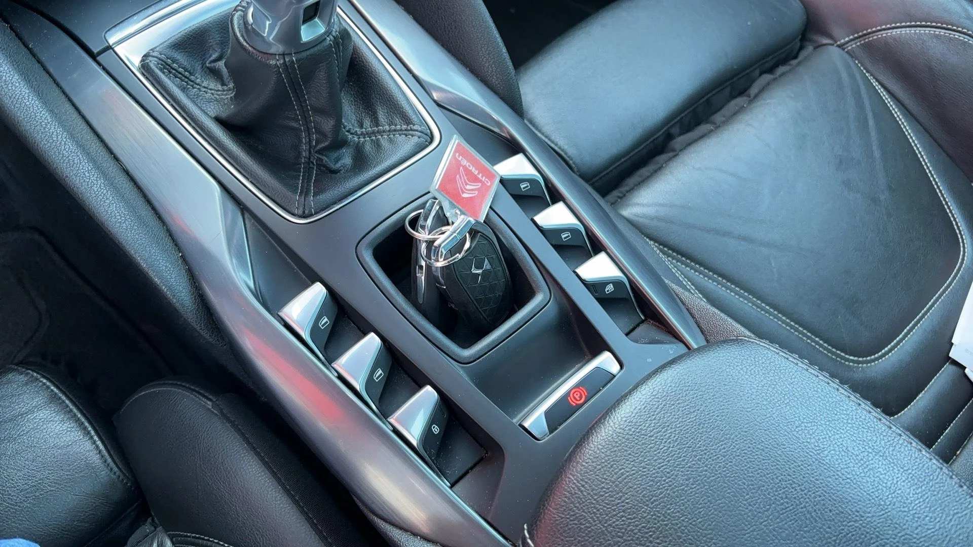 Hoofdafbeelding DS DS 5