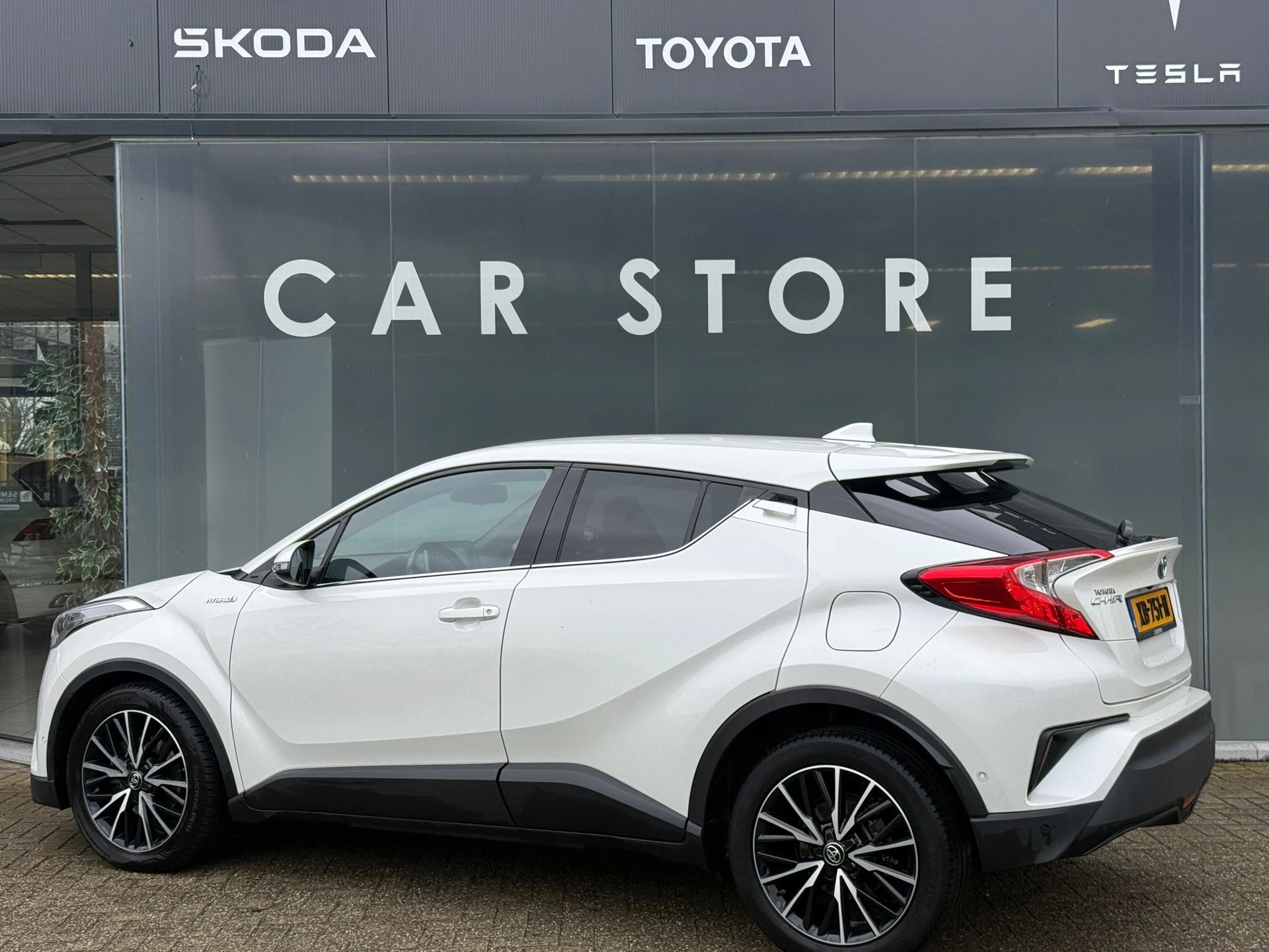 Hoofdafbeelding Toyota C-HR