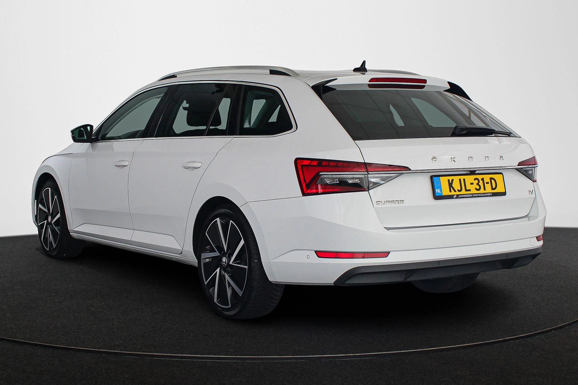 Hoofdafbeelding Škoda Superb