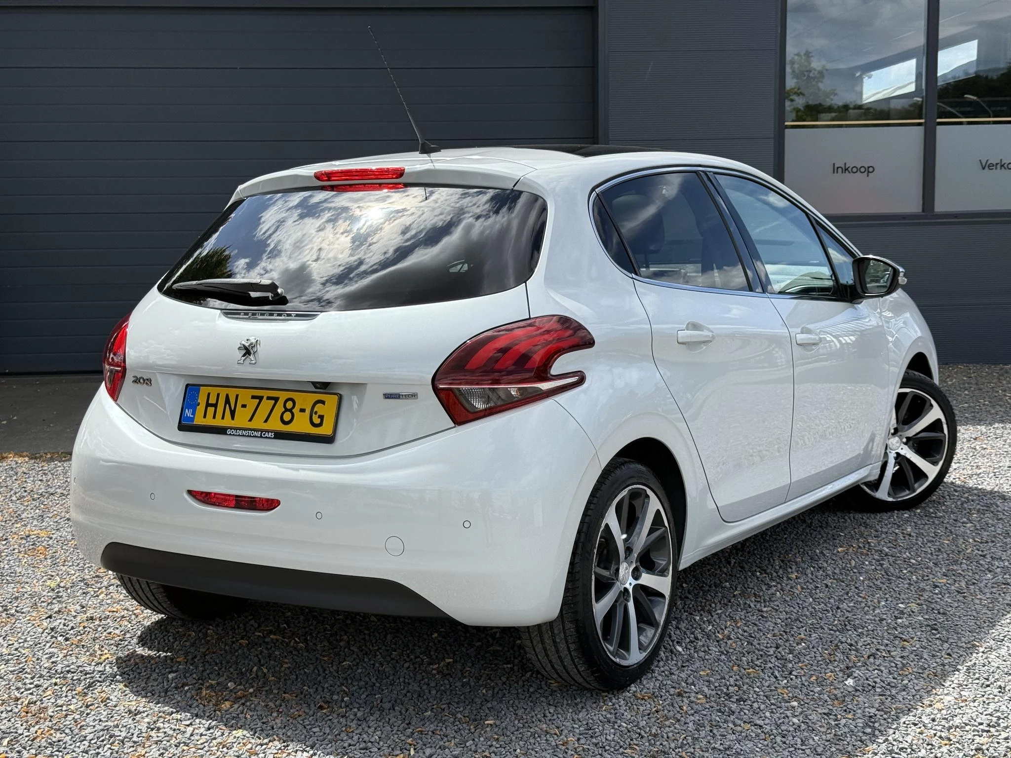 Hoofdafbeelding Peugeot 208