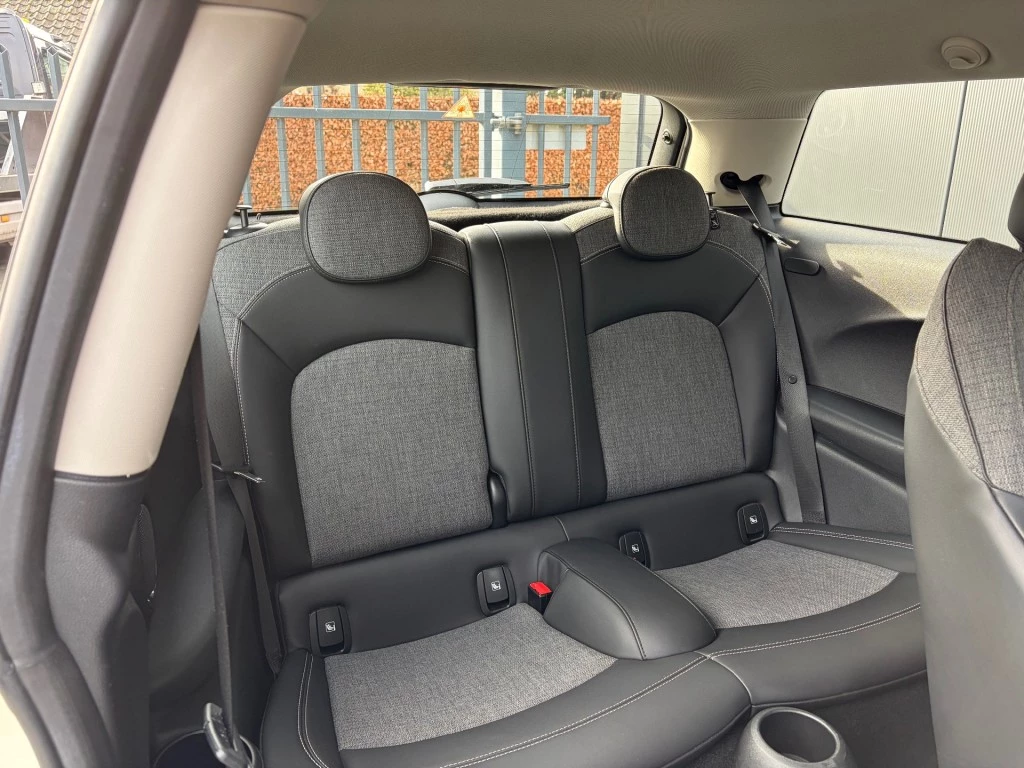 Hoofdafbeelding MINI One