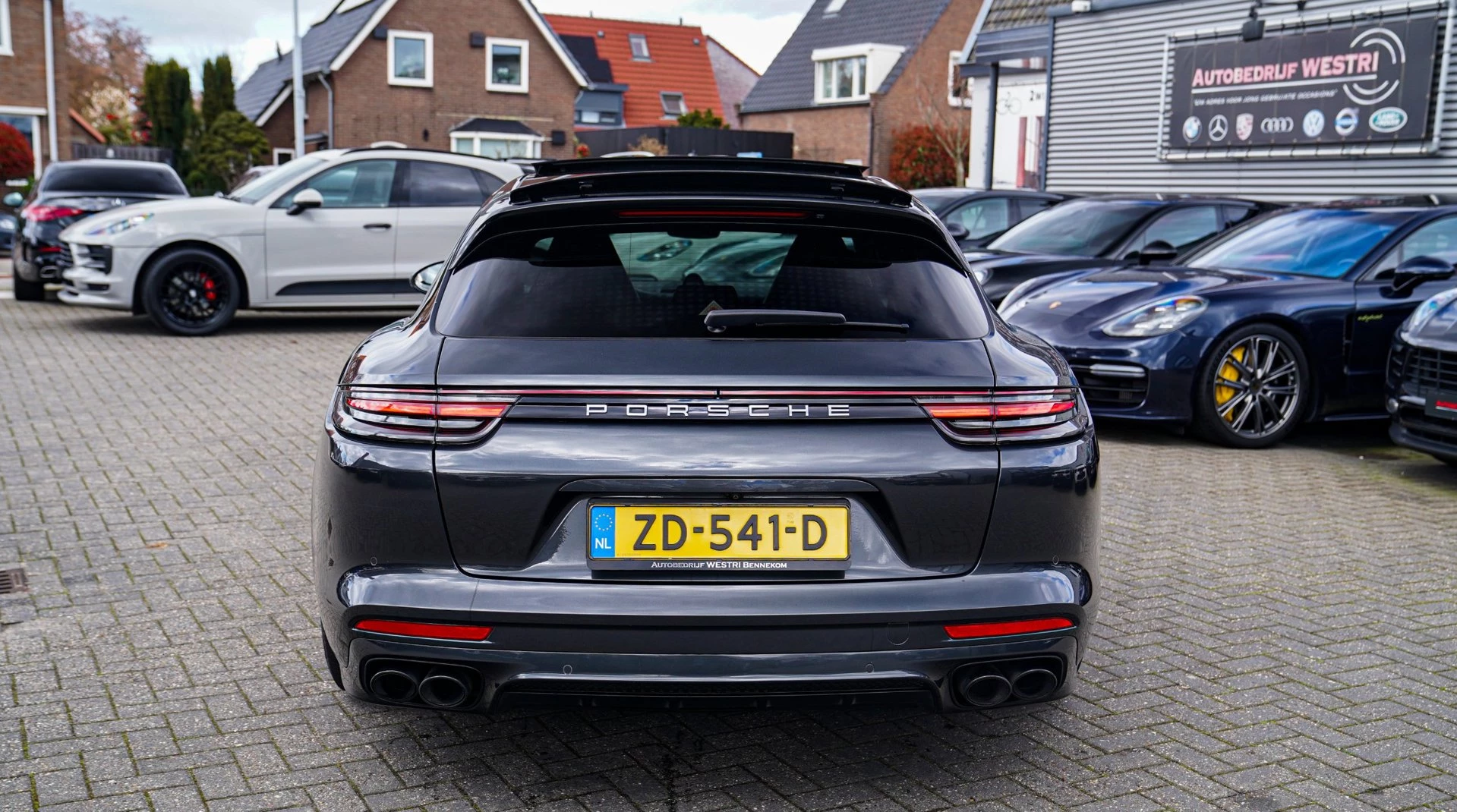 Hoofdafbeelding Porsche Panamera