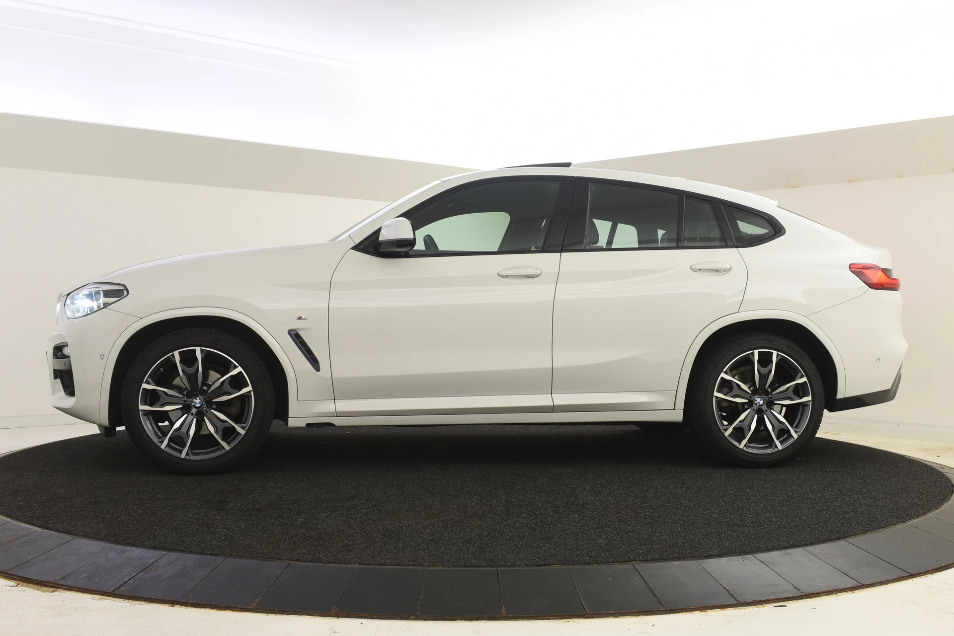 Hoofdafbeelding BMW X4