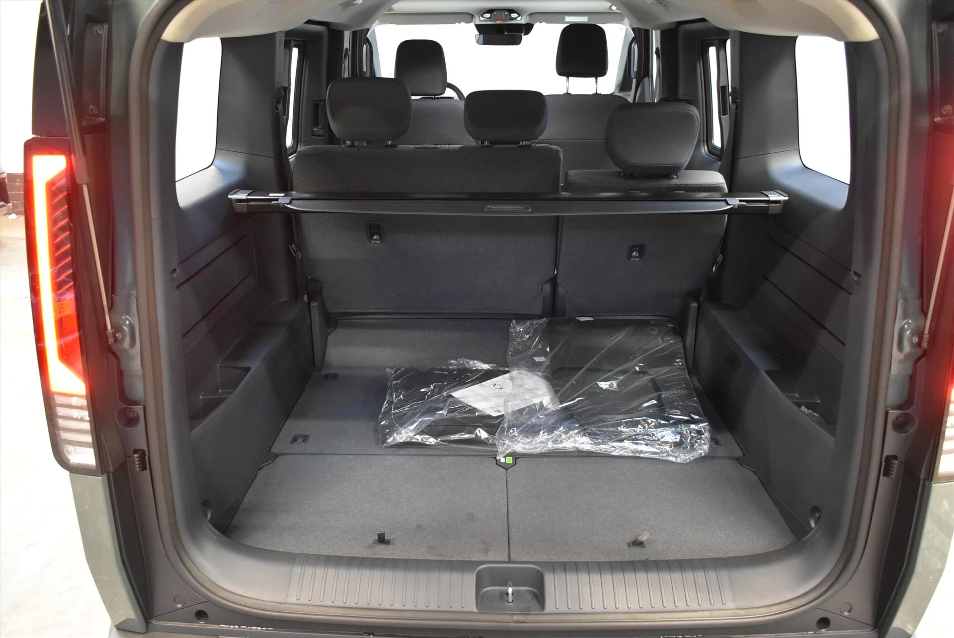 Hoofdafbeelding Kia Pv5 Passenger