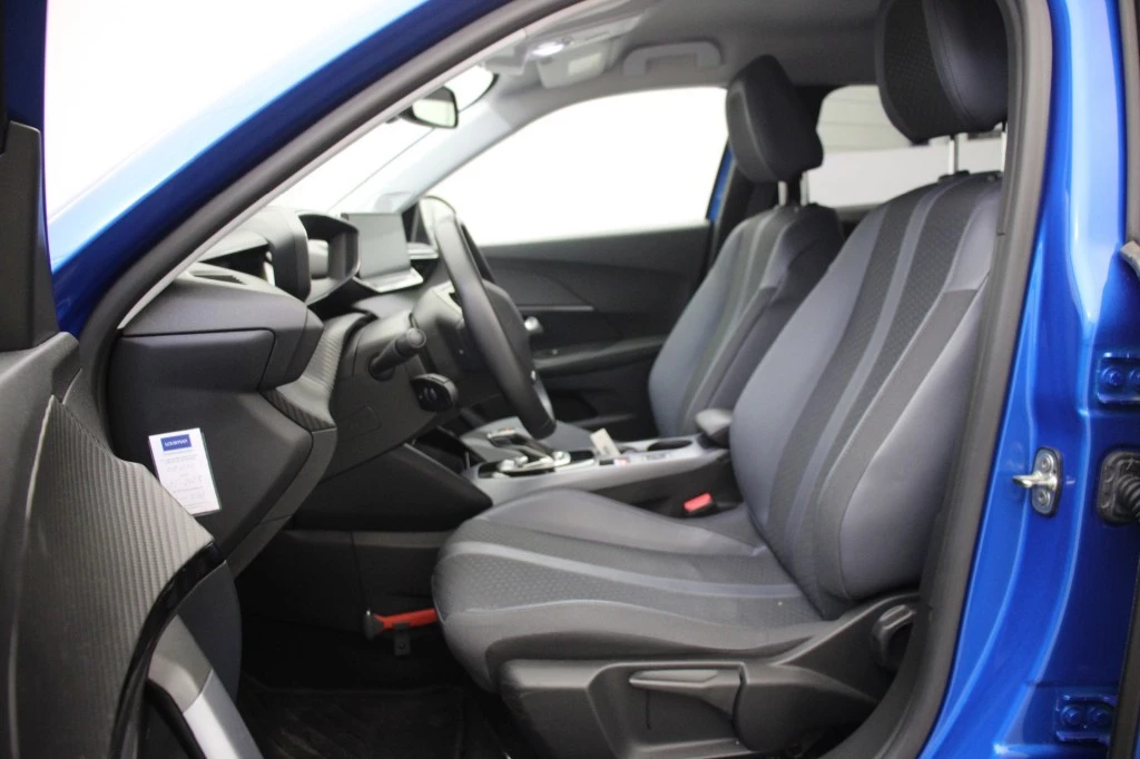 Hoofdafbeelding Peugeot e-2008