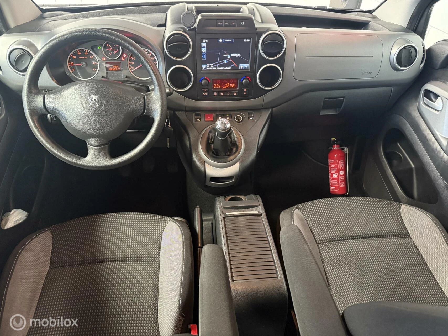 Hoofdafbeelding Peugeot Partner