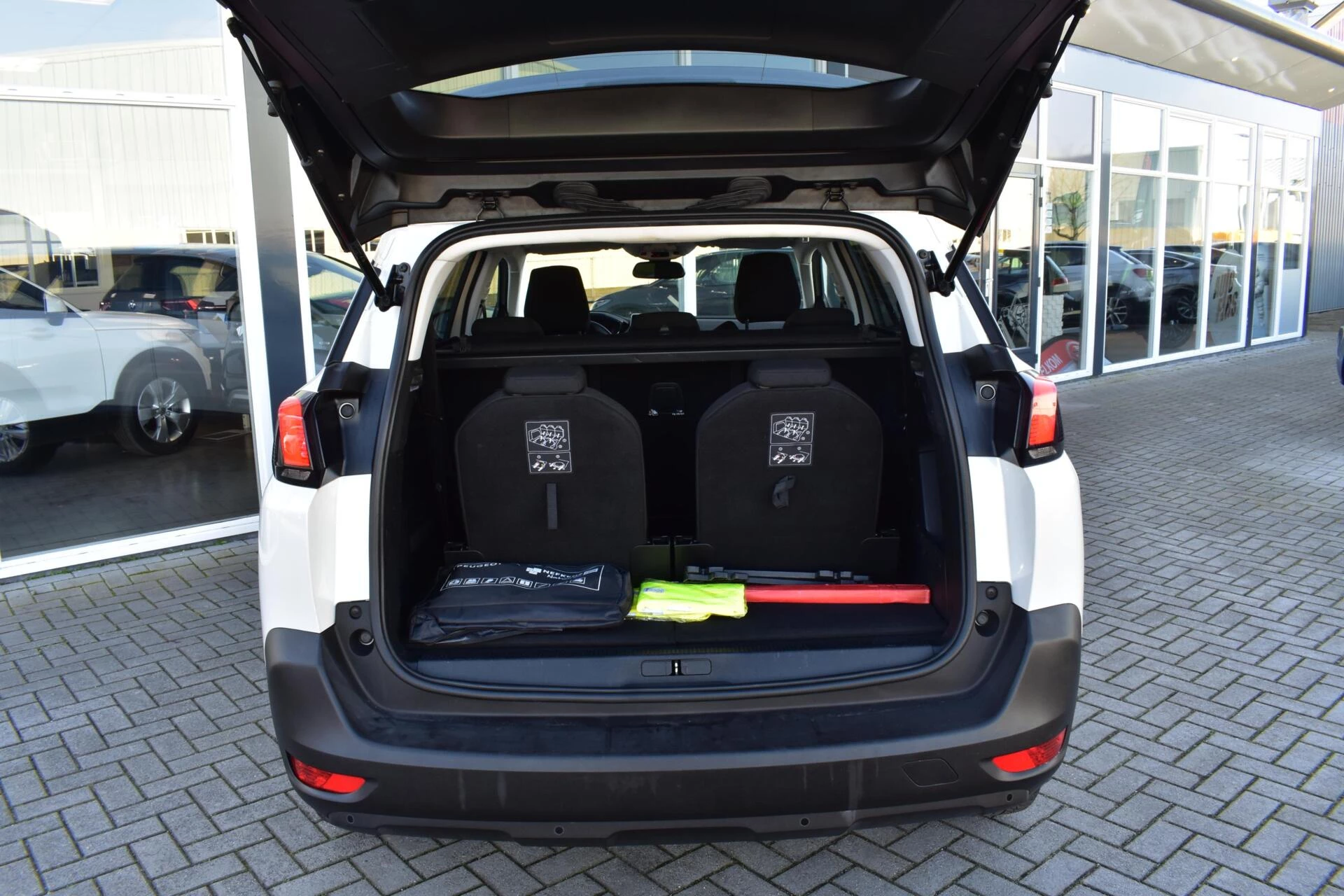 Hoofdafbeelding Peugeot 5008