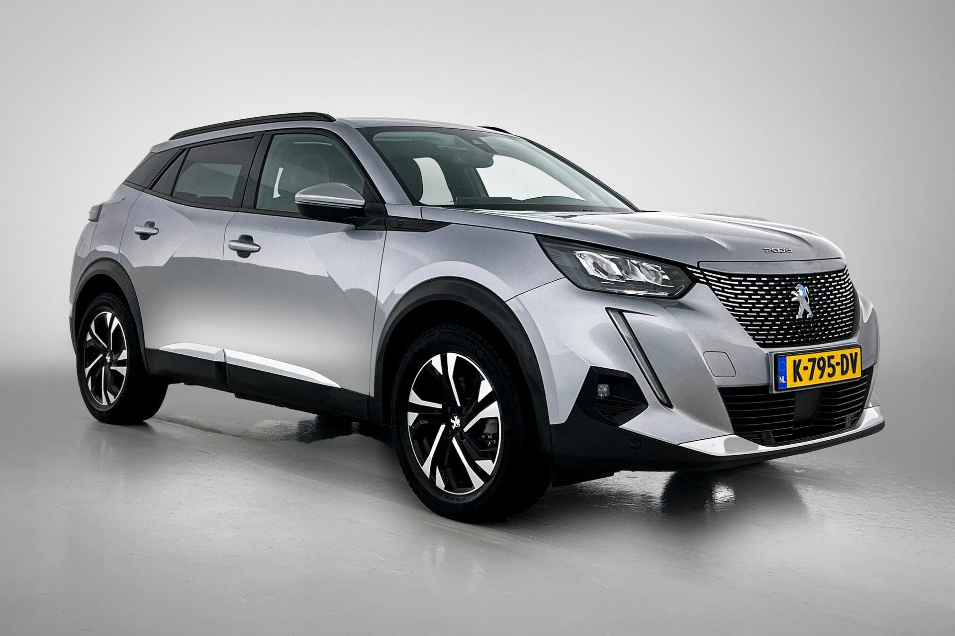 Hoofdafbeelding Peugeot e-2008