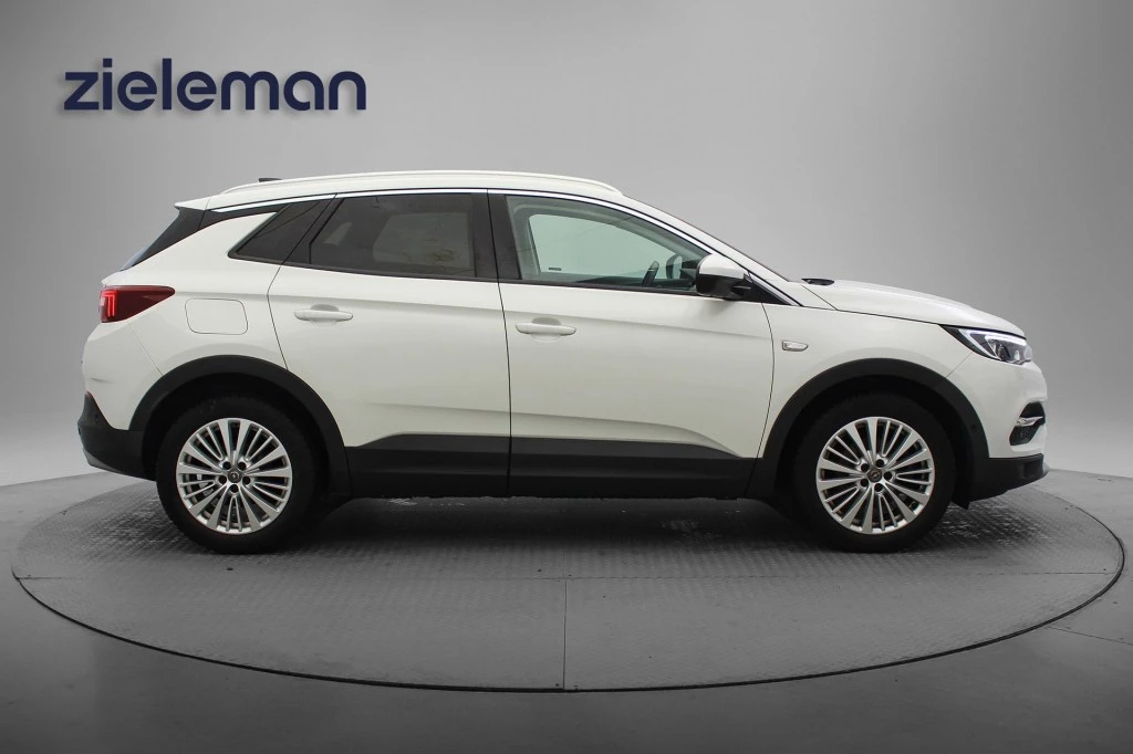 Hoofdafbeelding Opel Grandland X