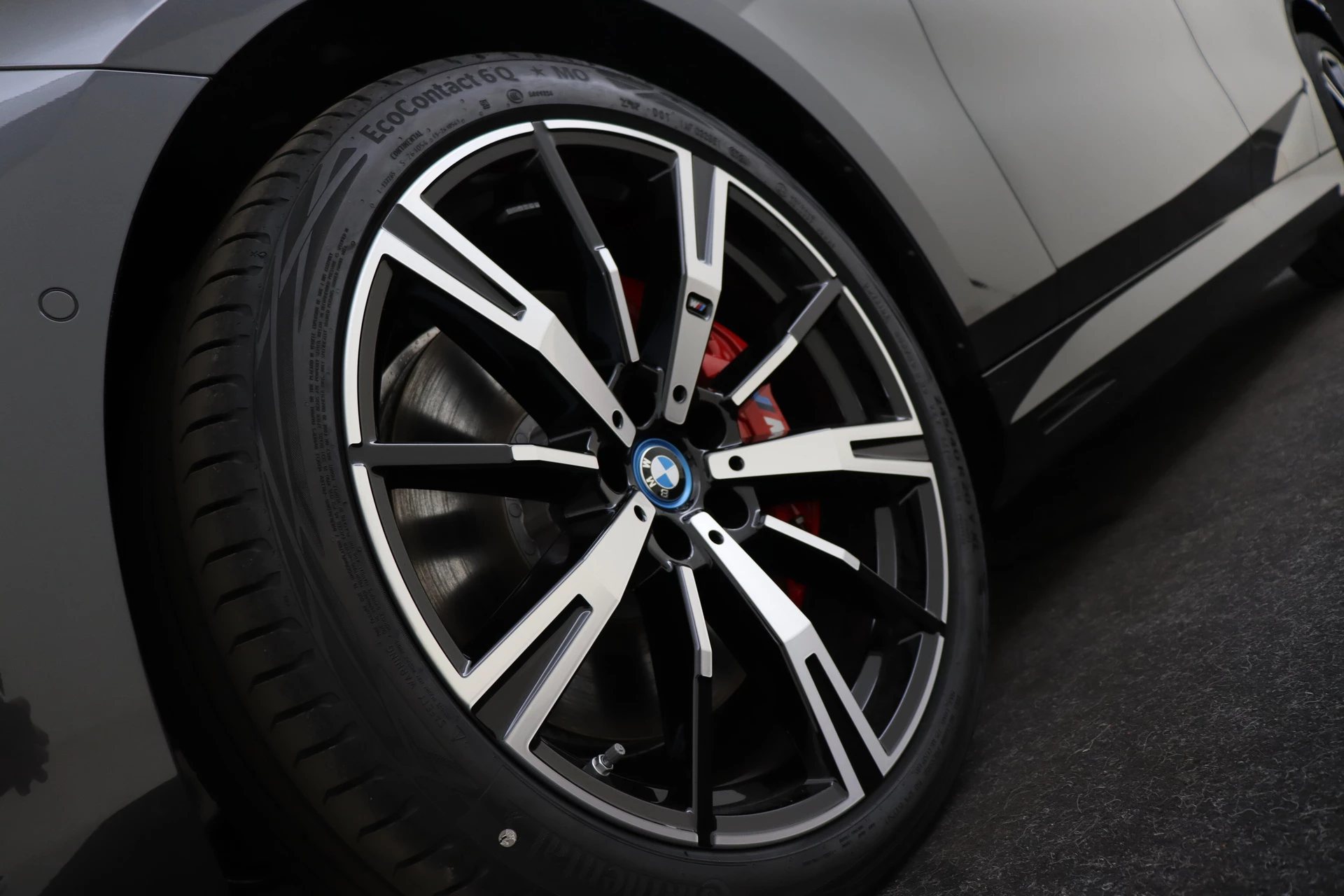 Hoofdafbeelding BMW i5
