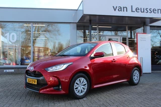 Toyota Yaris 1.5 HYBRID 115 BUSINESS DODEHOEK KEYLESS PARK.SENSOREN DRAADLOOS-LADEN AD-CRUISE APPLE/ANDROID DAB CAMERA CLIMA