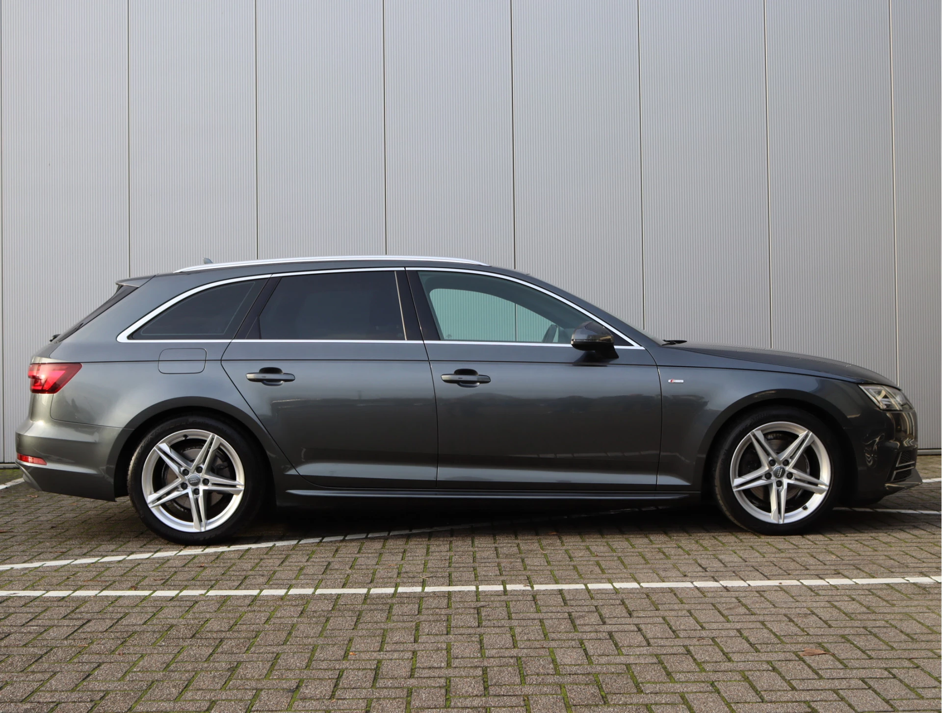 Hoofdafbeelding Audi A4