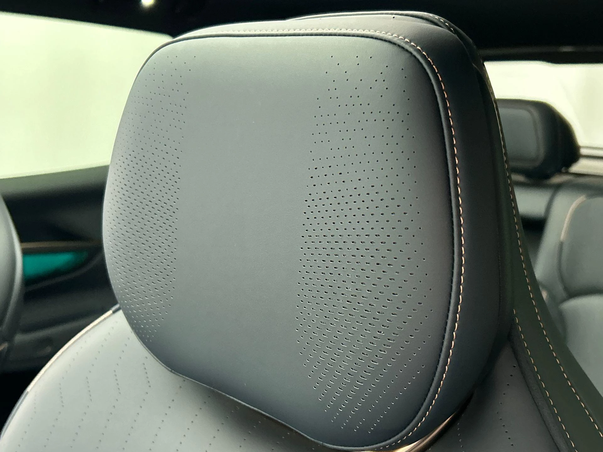 Hoofdafbeelding Lynk & Co 08