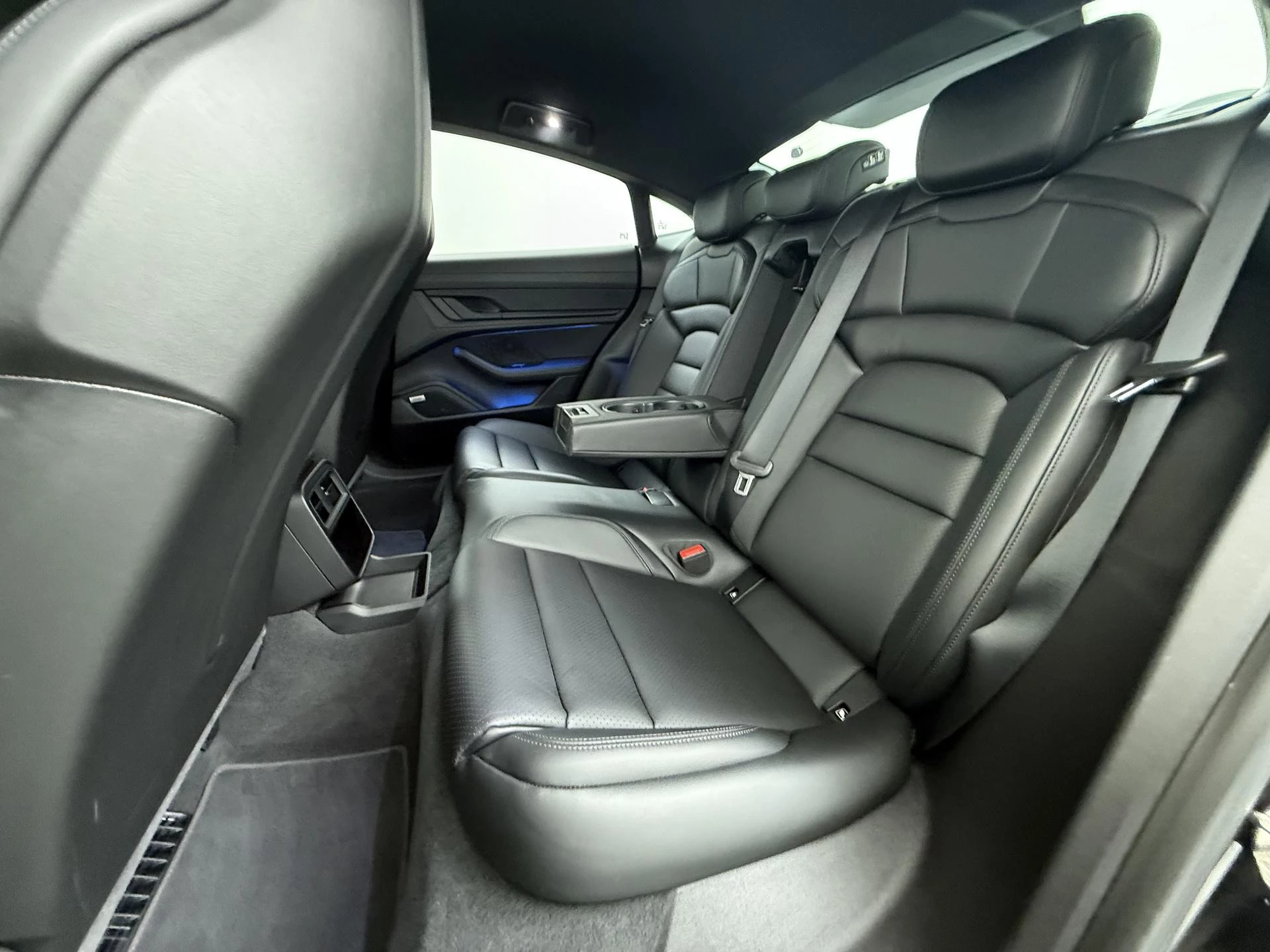 Hoofdafbeelding Porsche Taycan