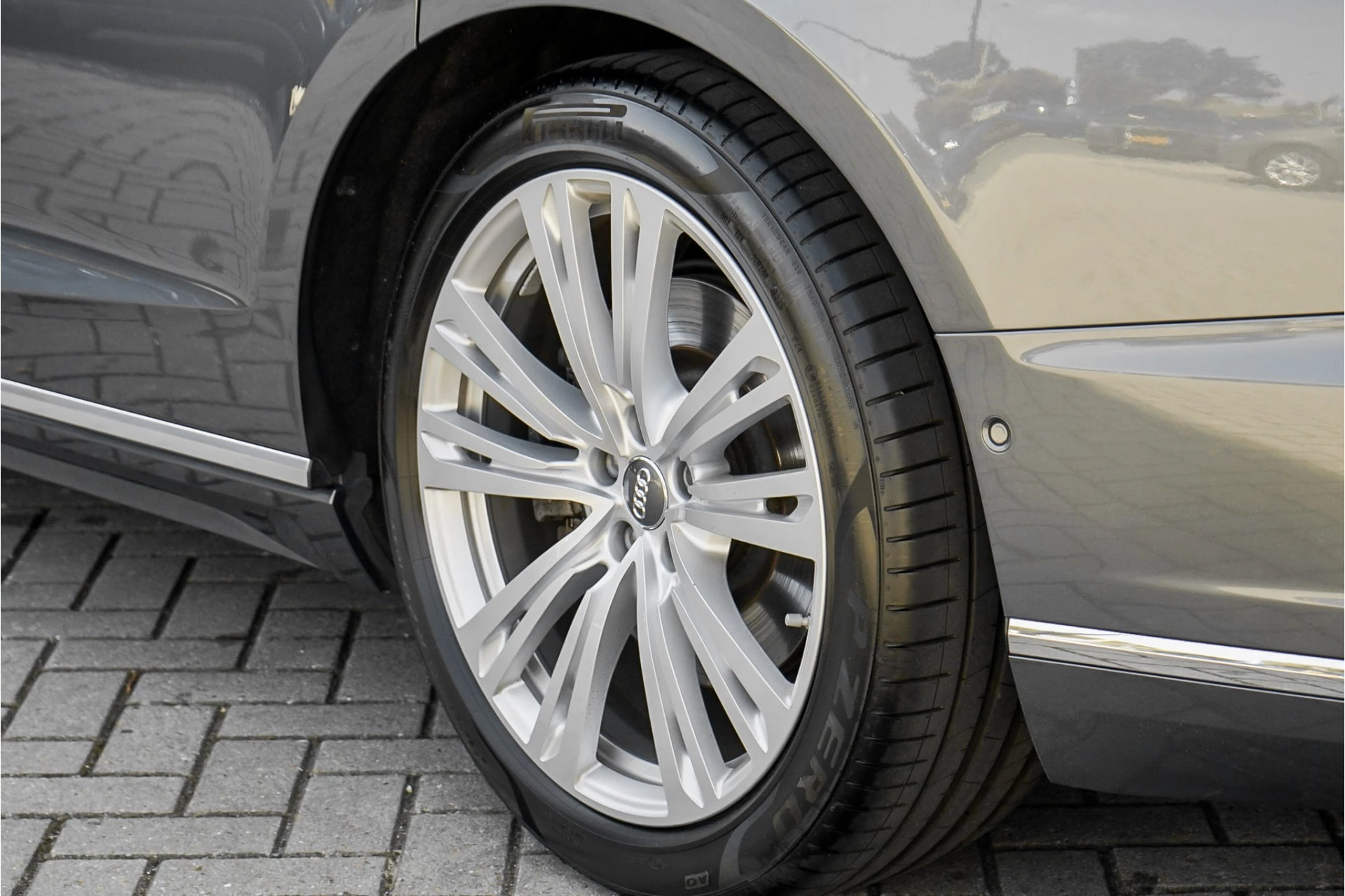 Hoofdafbeelding Audi A8