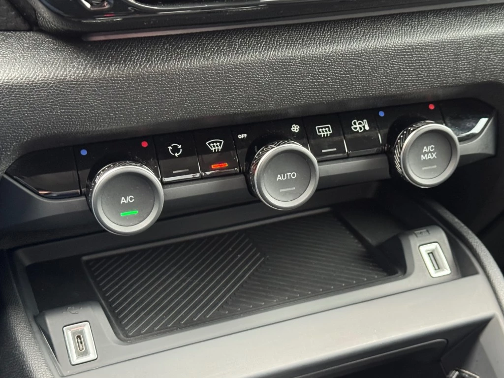 Hoofdafbeelding Citroën C4 X