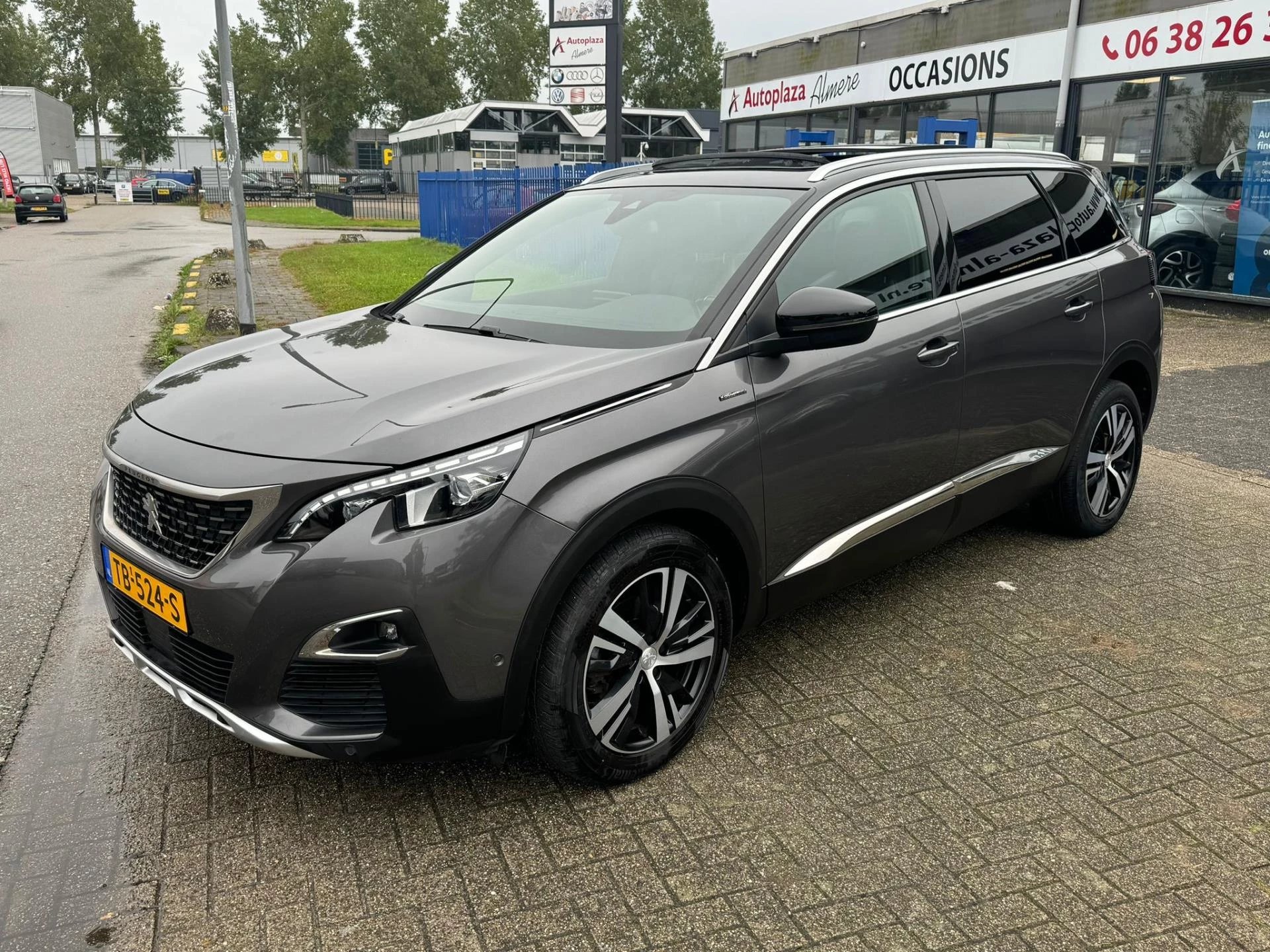 Hoofdafbeelding Peugeot 5008