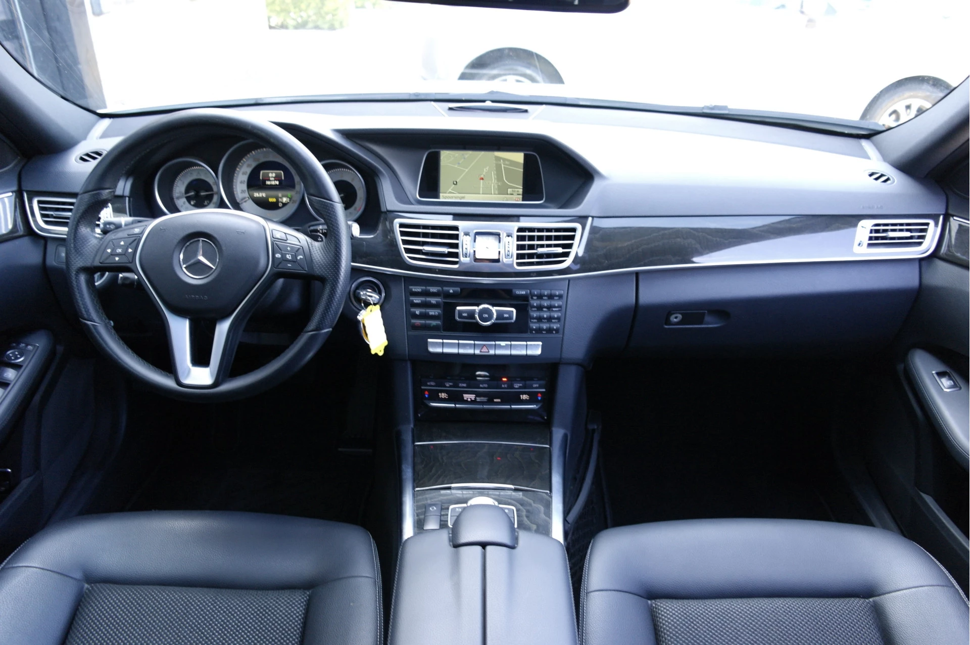 Hoofdafbeelding Mercedes-Benz E-Klasse