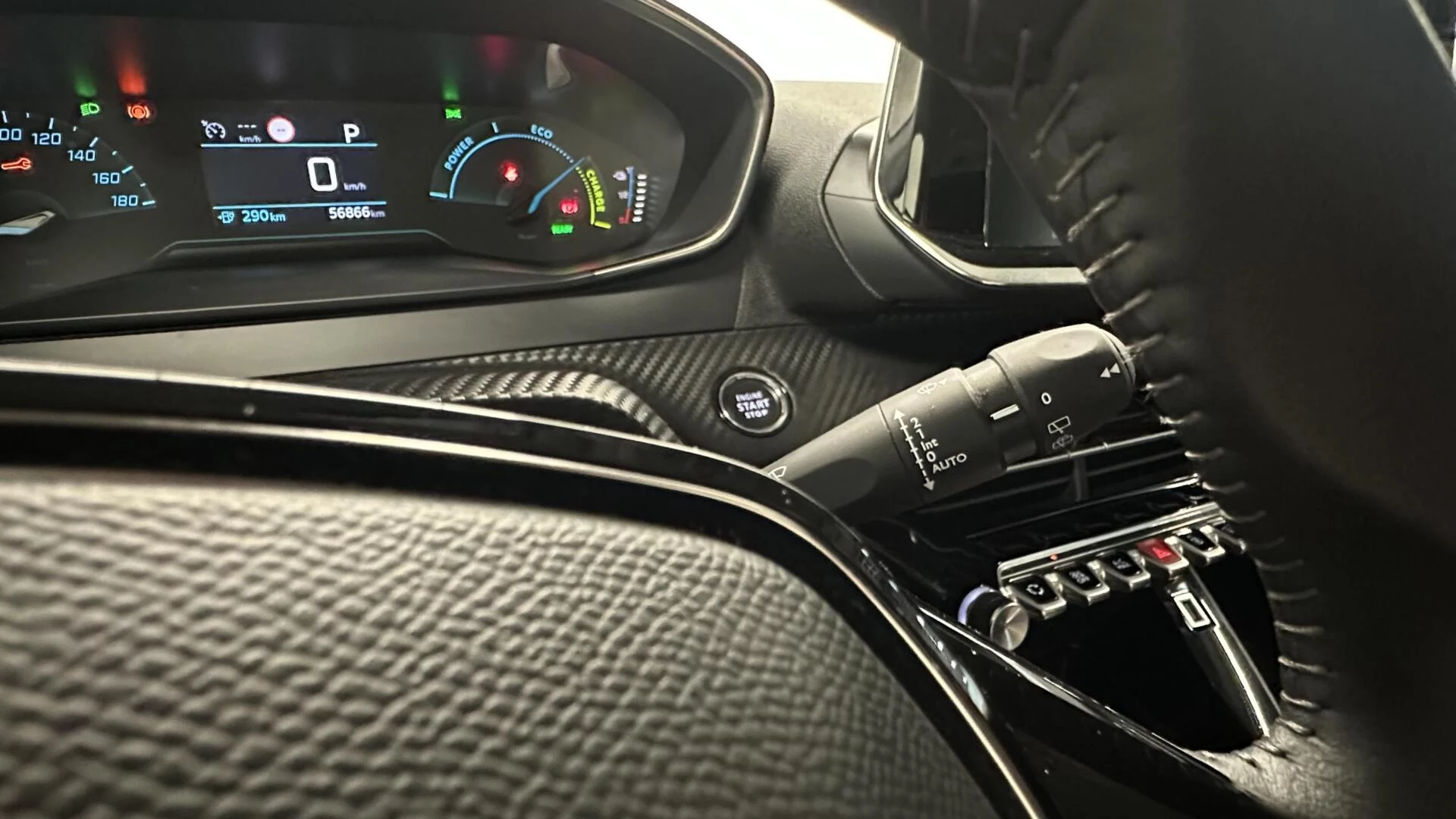 Hoofdafbeelding Peugeot e-208