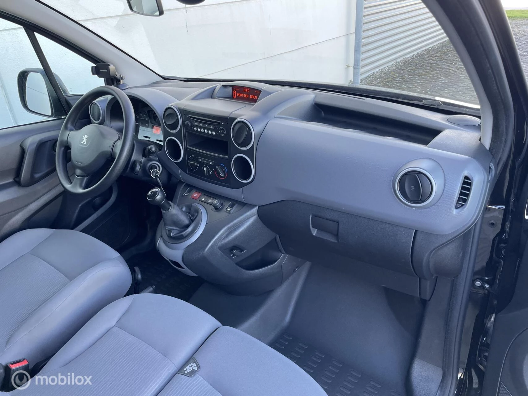 Hoofdafbeelding Peugeot Partner