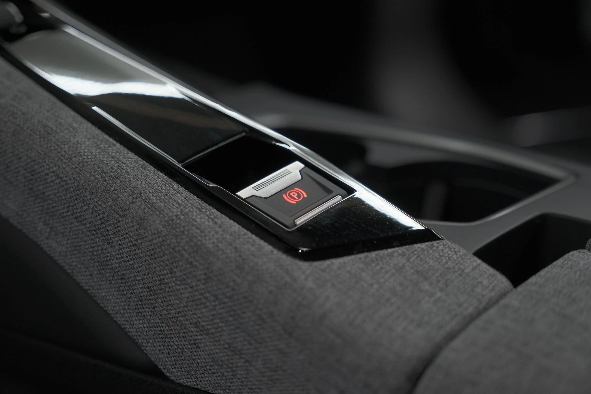 Hoofdafbeelding Peugeot e-3008